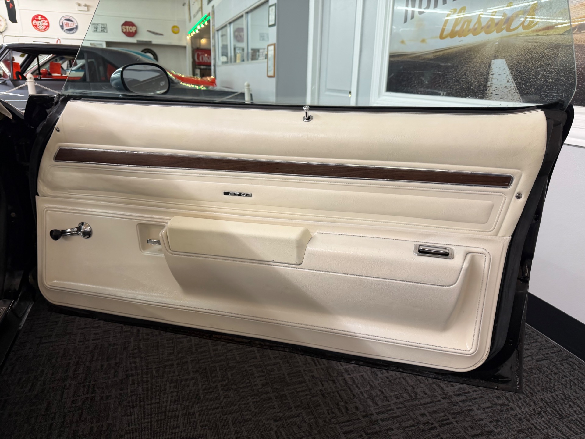 1973 Pontiac LeMans 73