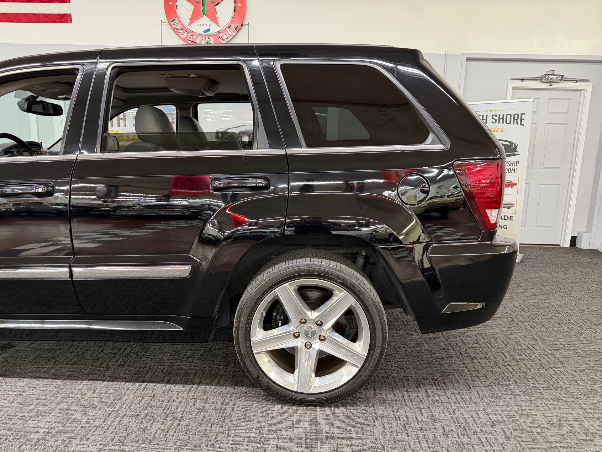 2007 Jeep Grand Cherokee 33