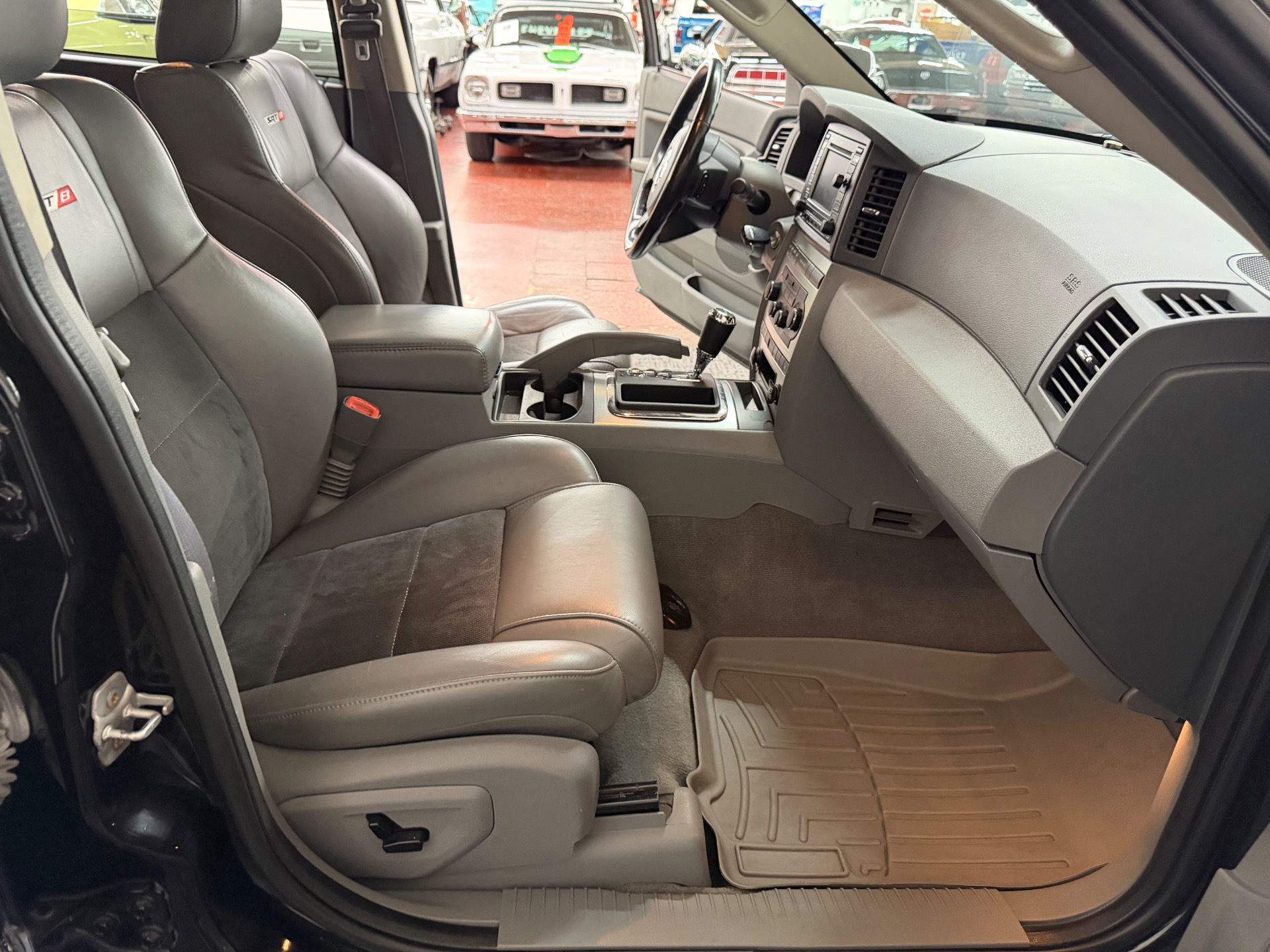 2007 Jeep Grand Cherokee 77