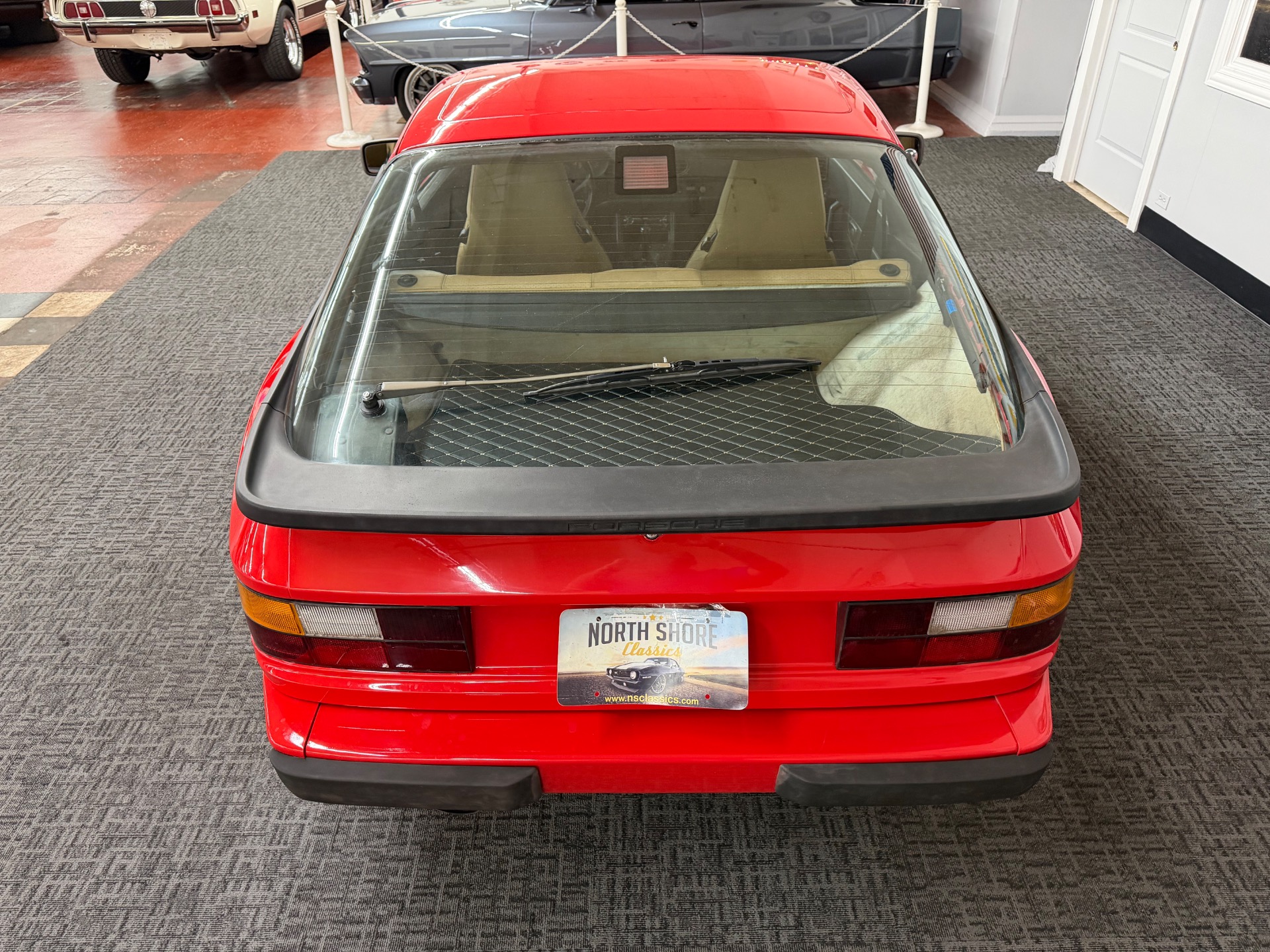 1986 Porsche 944 11