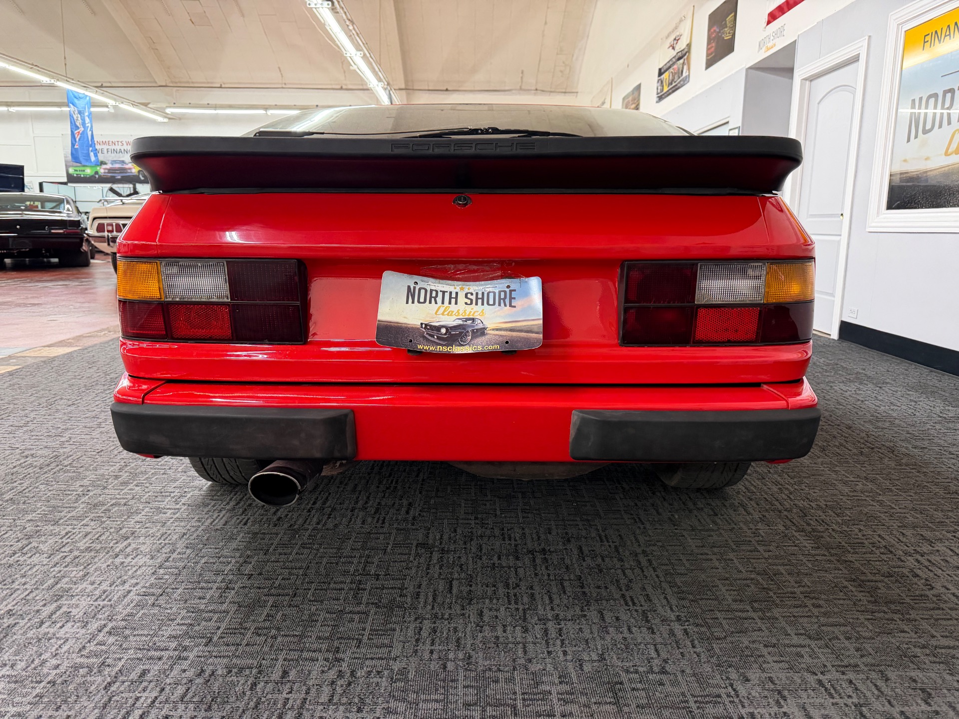 1986 Porsche 944 12