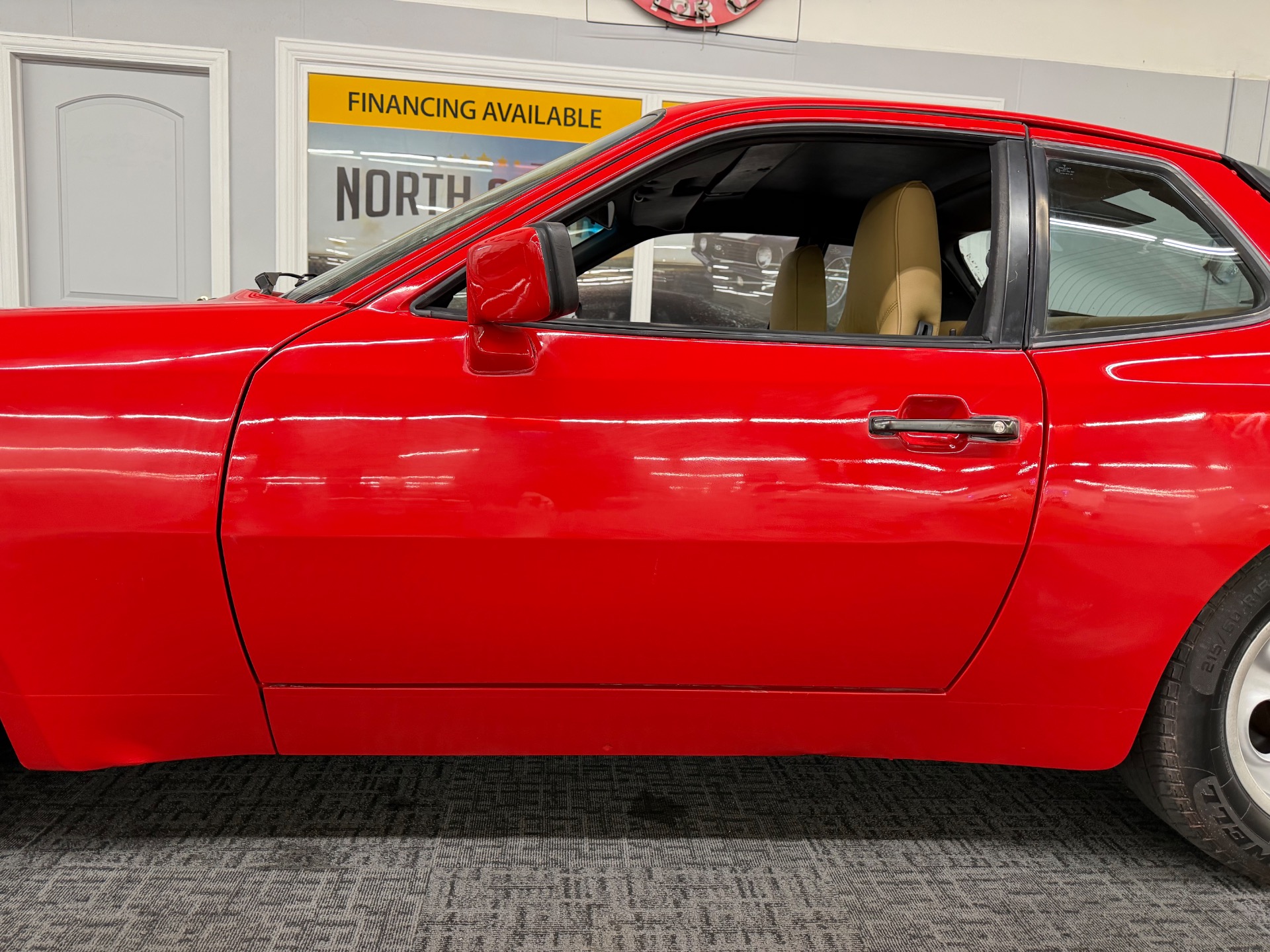 1986 Porsche 944 17