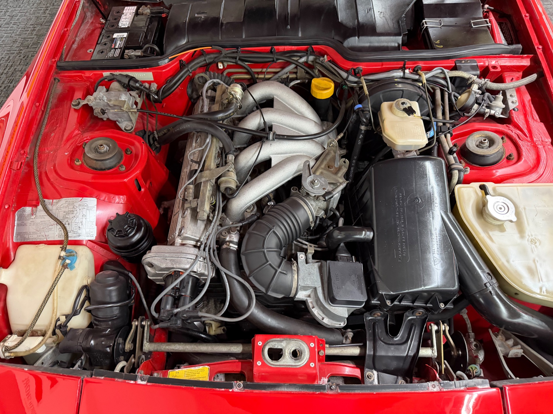 1986 Porsche 944 19