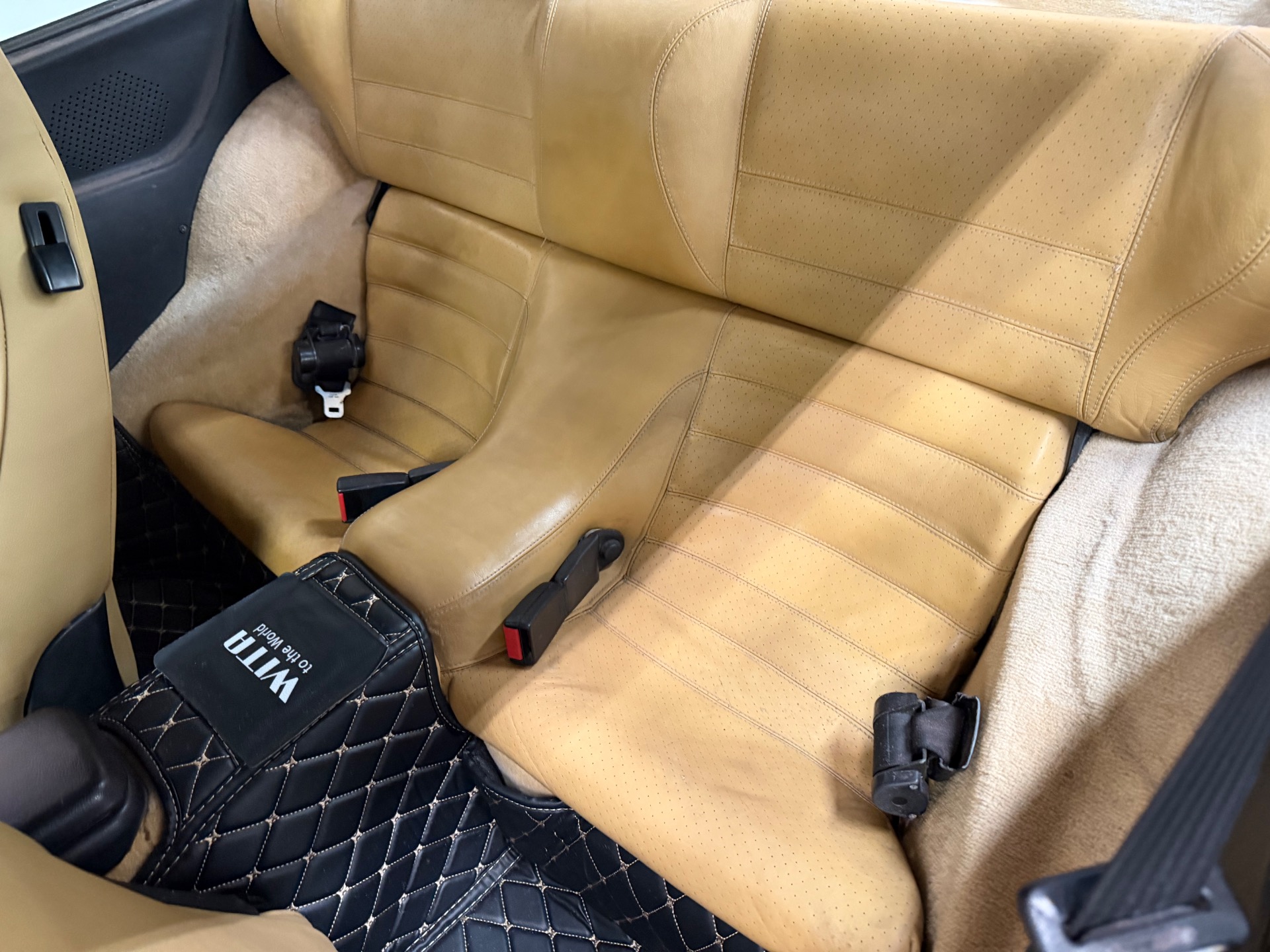 1986 Porsche 944 34