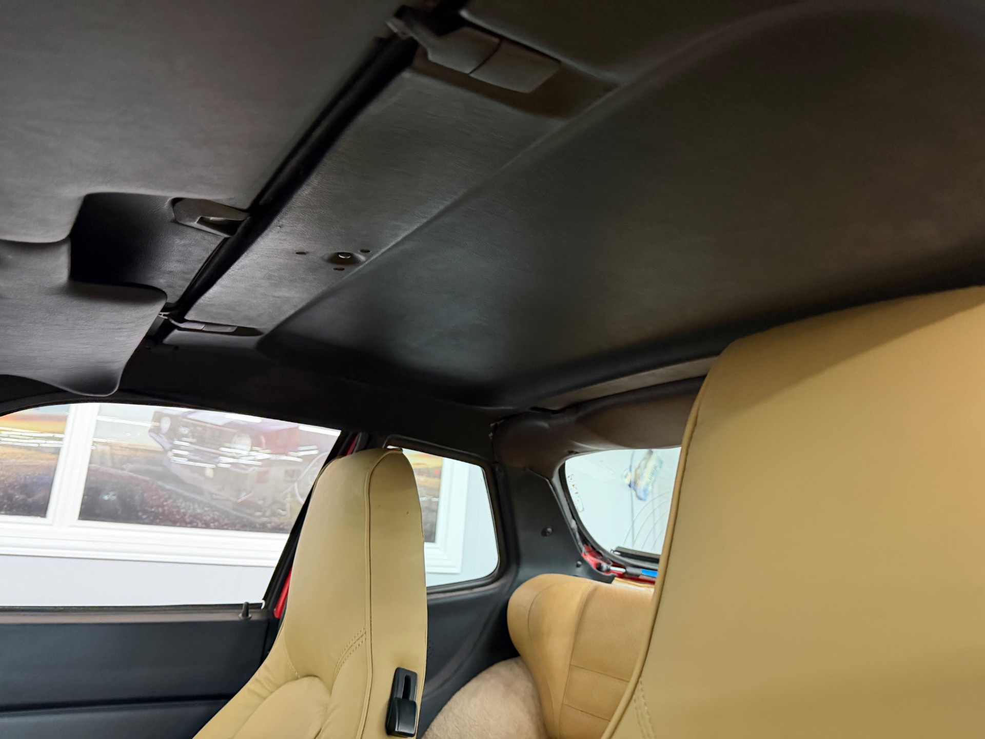 1986 Porsche 944 35