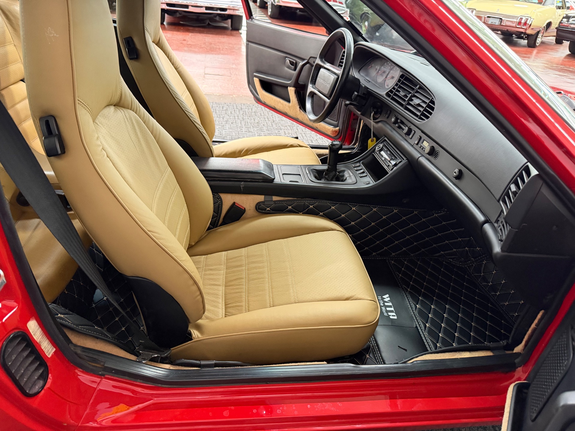 1986 Porsche 944 39
