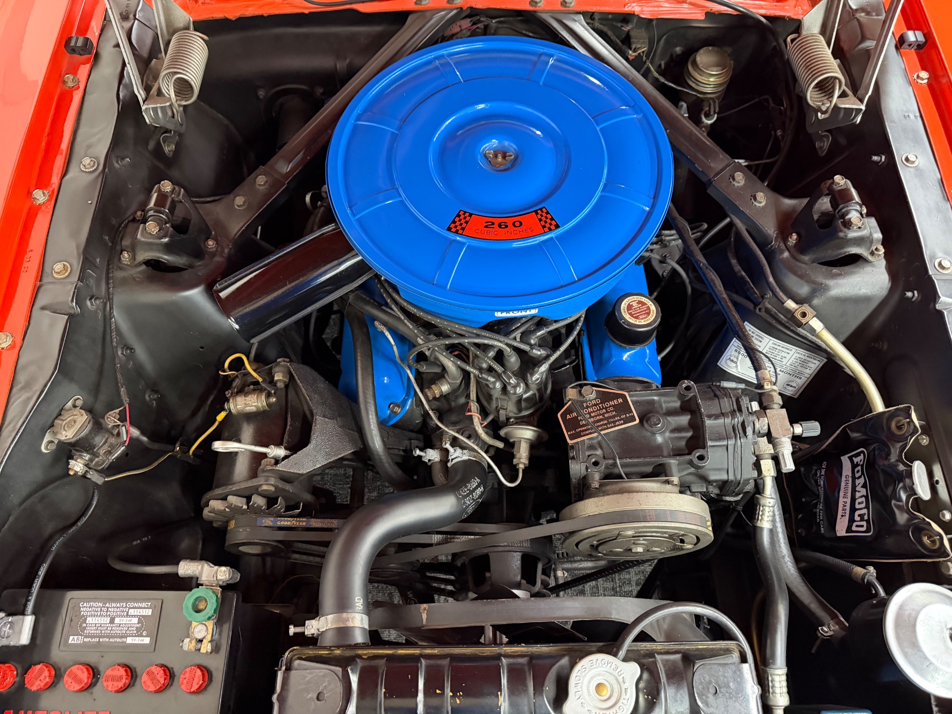 1964 FORD MUSTANG 40