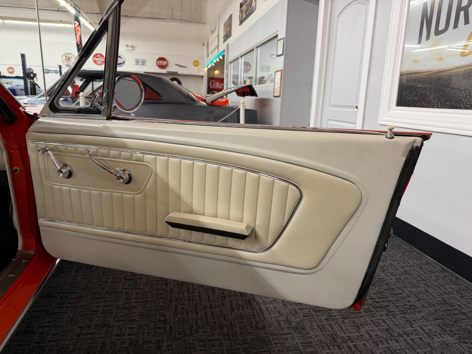 1964 FORD MUSTANG 73