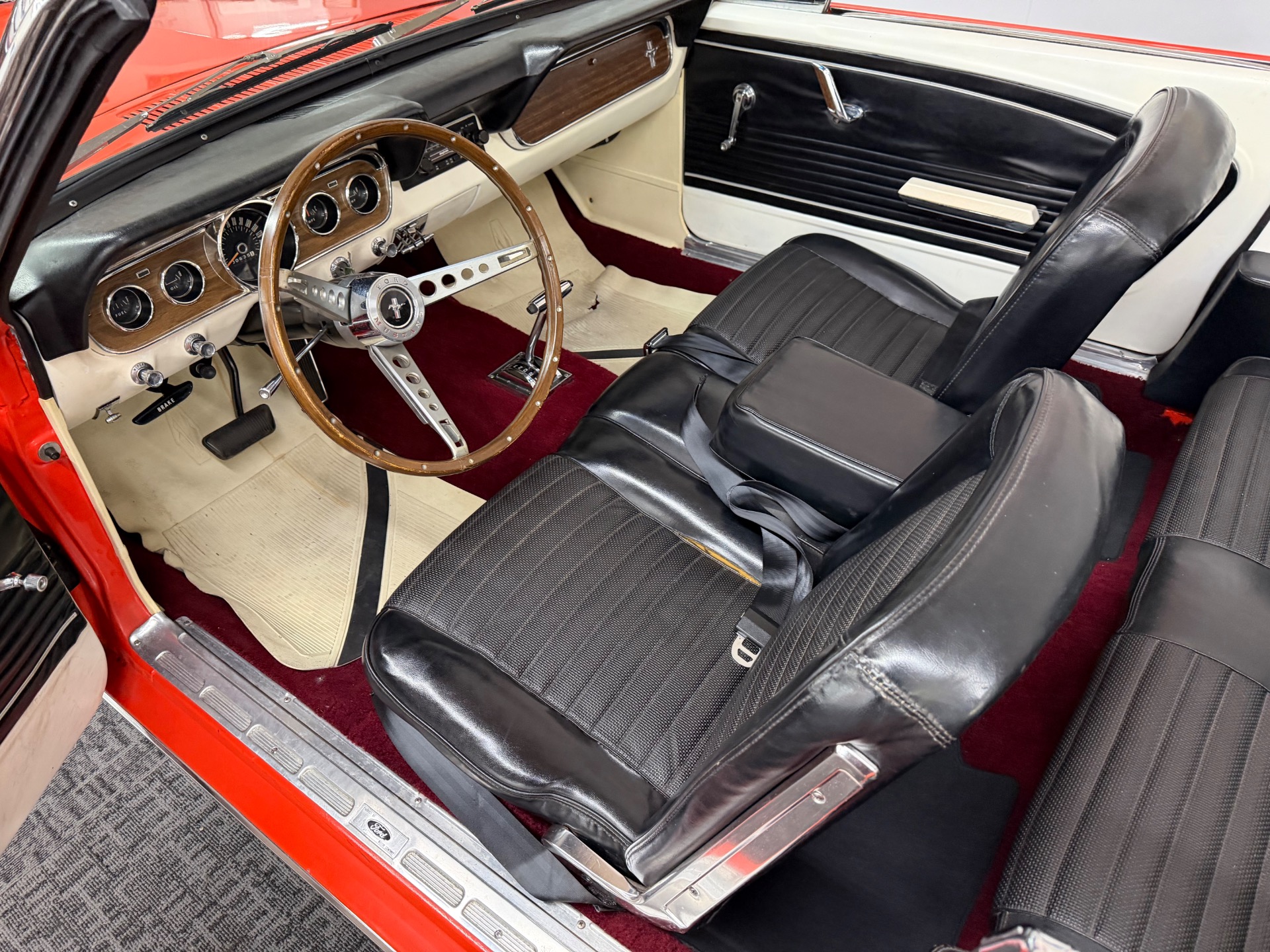 1966 Ford Mustang 31