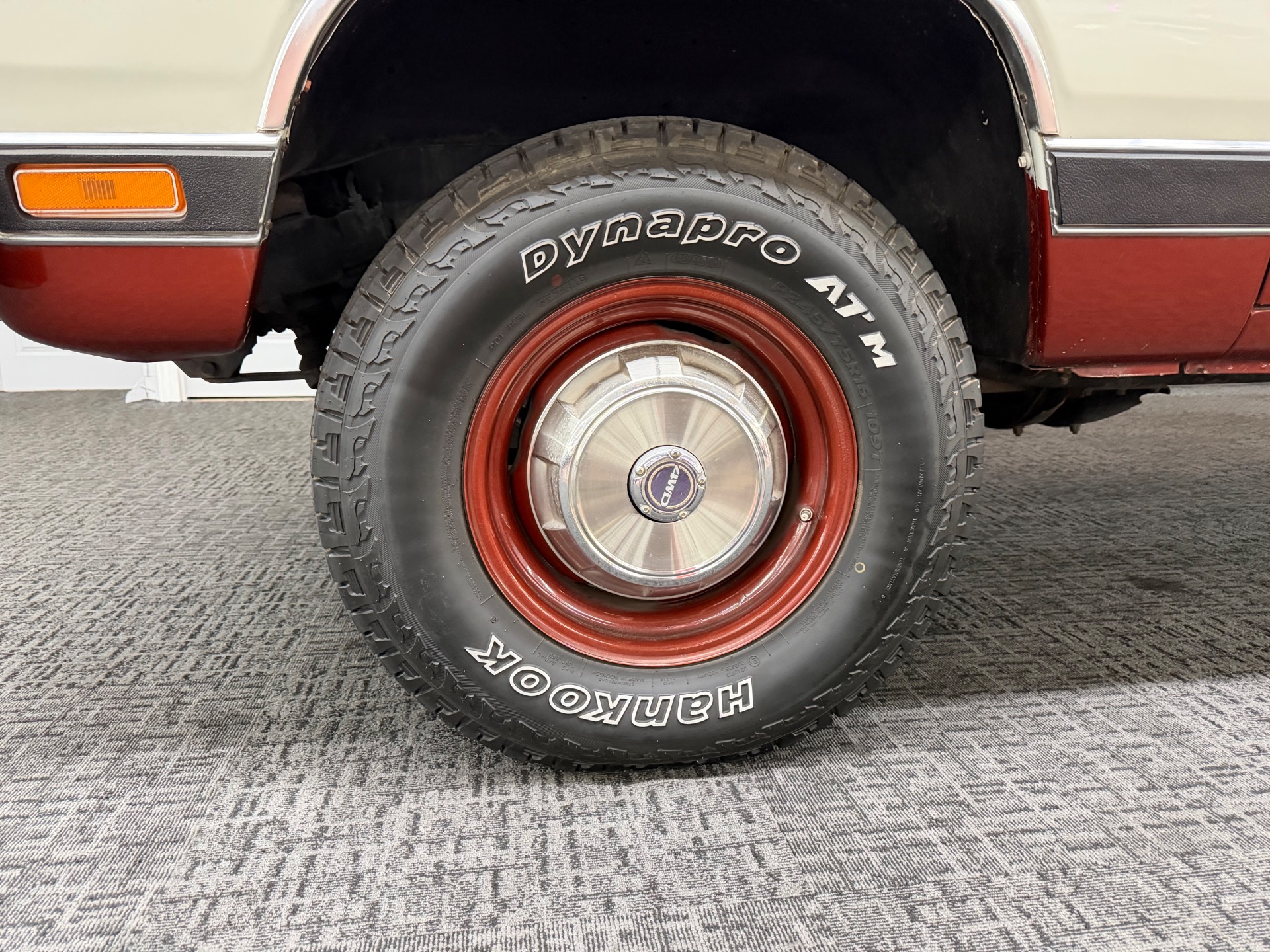 1984 Dodge RAM 350 23