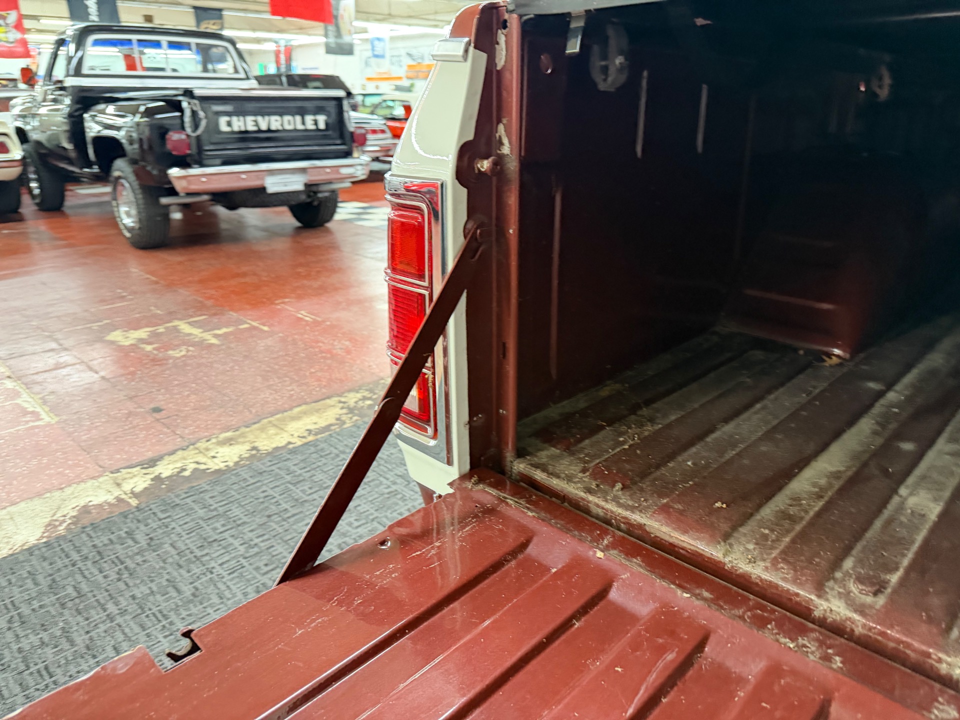 1984 Dodge RAM 350 31