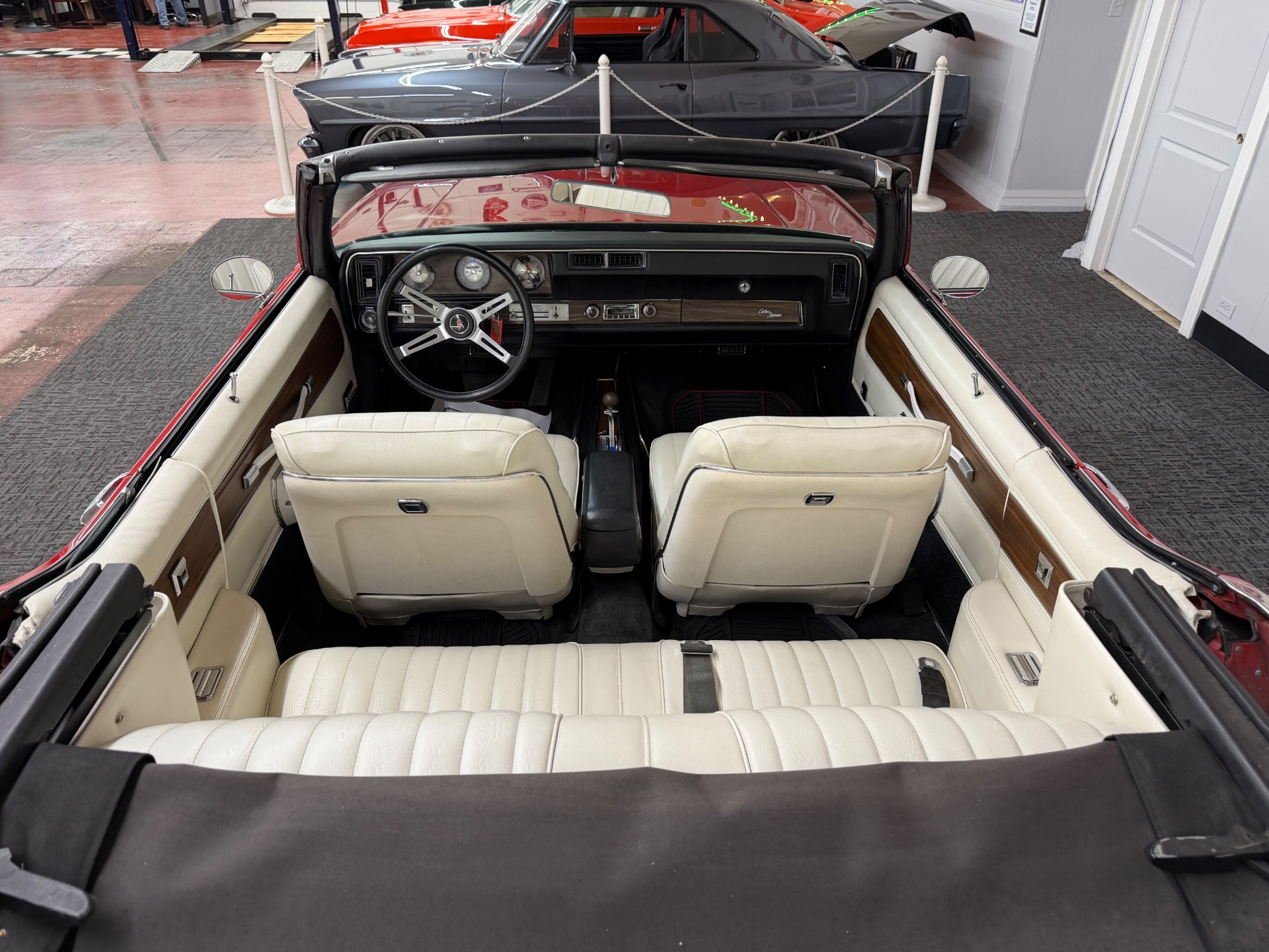 1972 Oldsmobile Cutlass 24