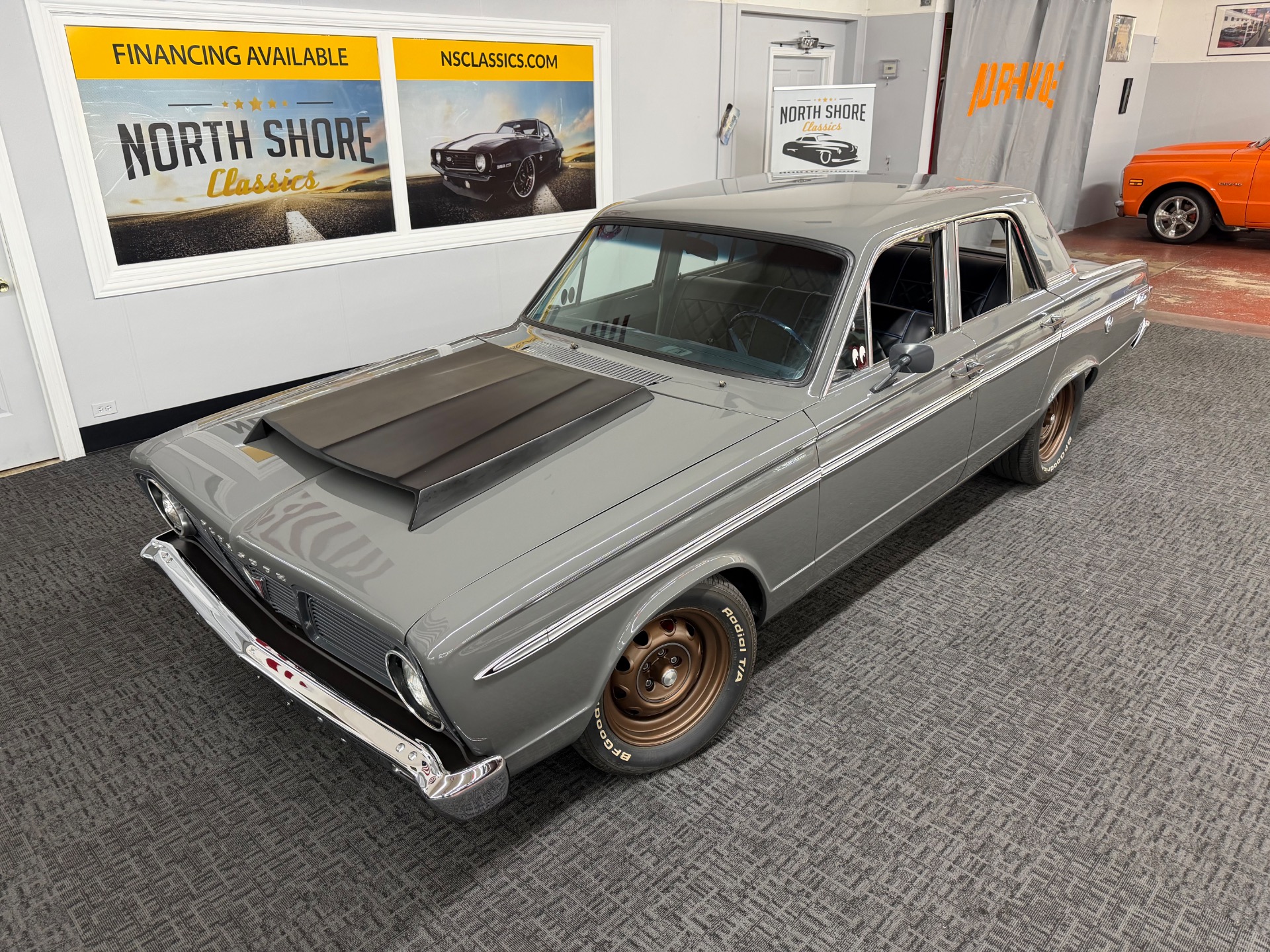 1966 PLYMOUTH VALIANT 1