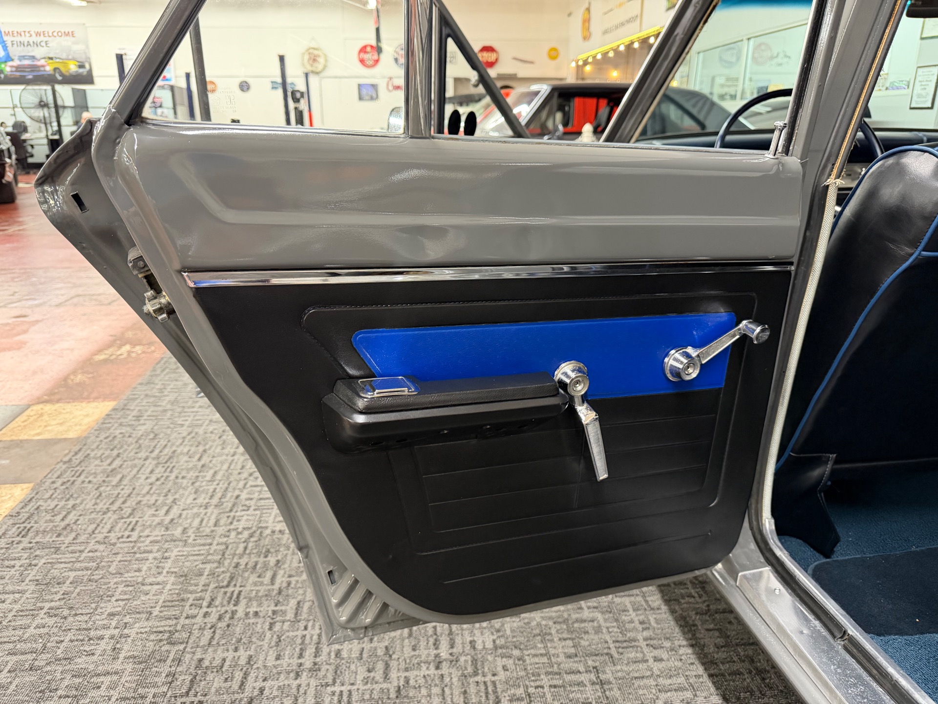 1966 PLYMOUTH VALIANT 69