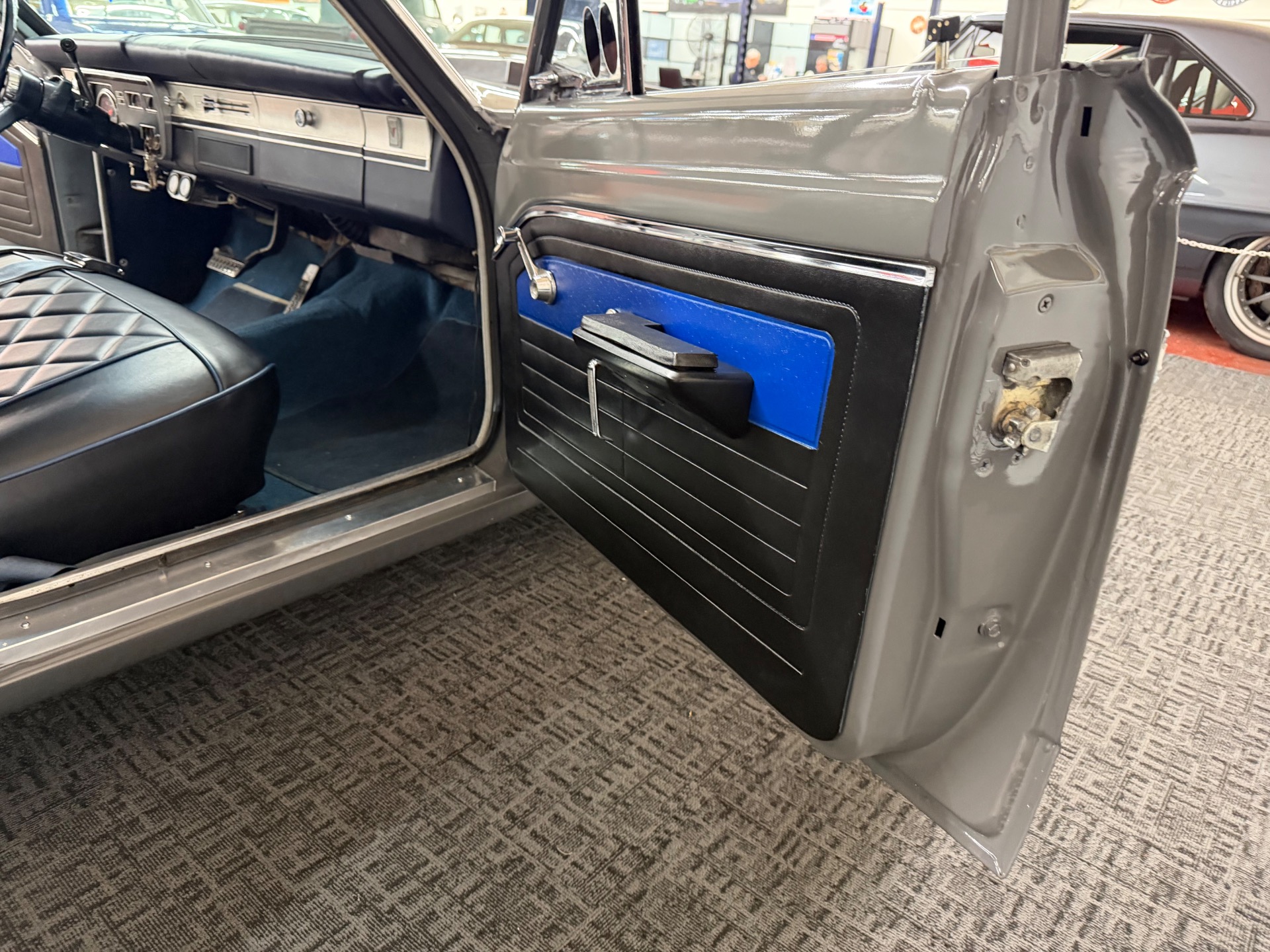 1966 PLYMOUTH VALIANT 75