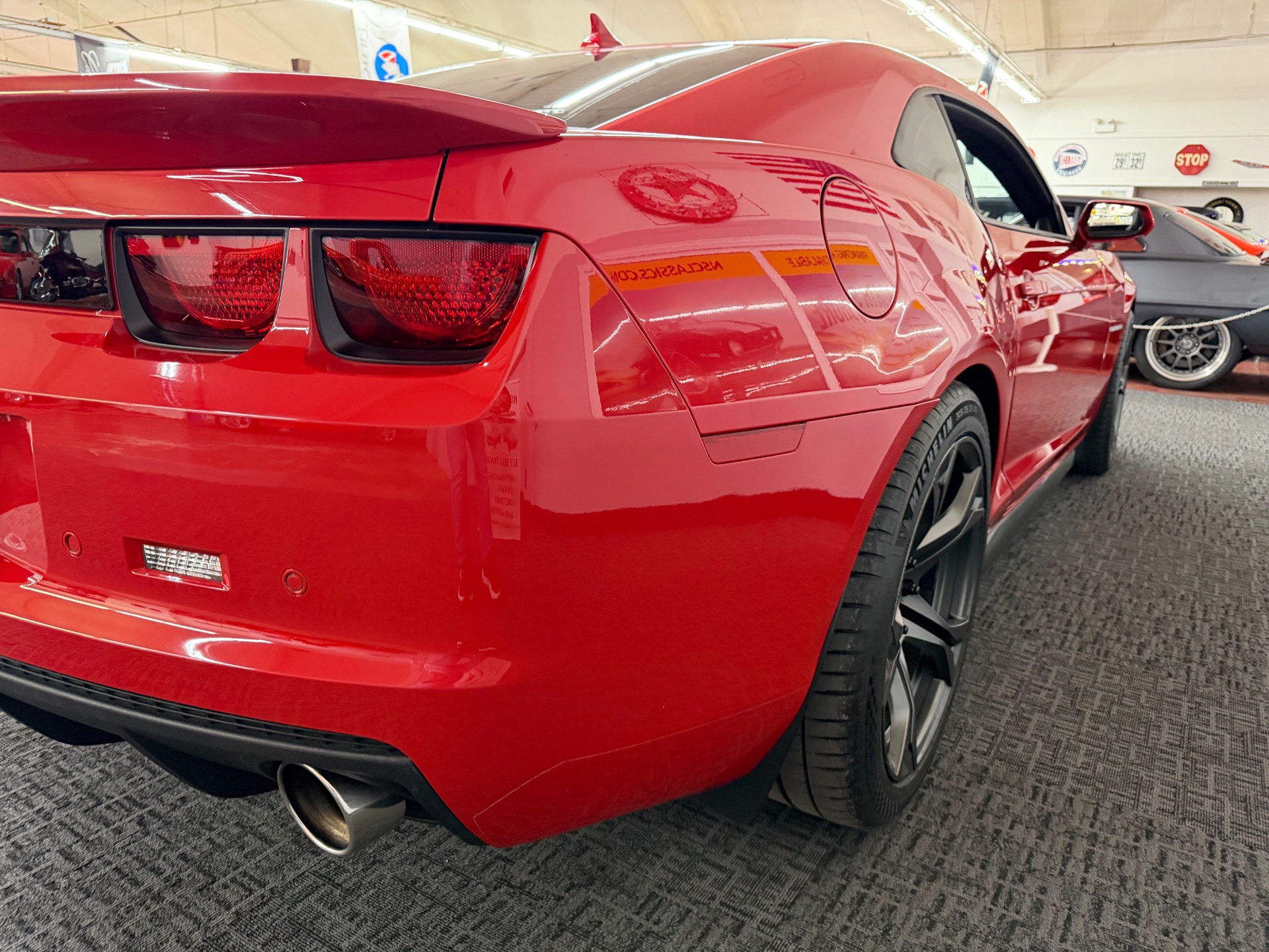 2011 Chevrolet Camaro 53