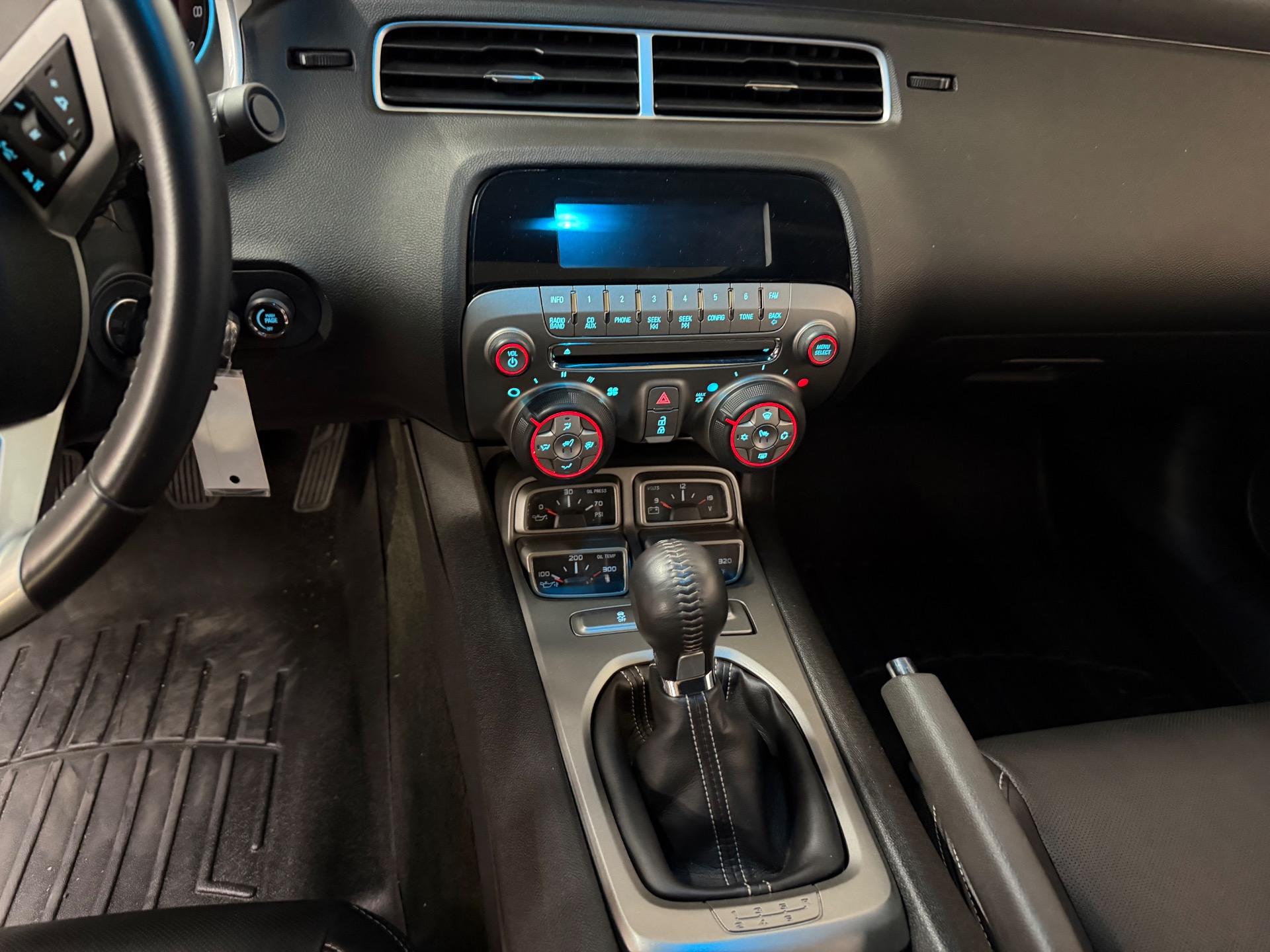 2011 Chevrolet Camaro 63