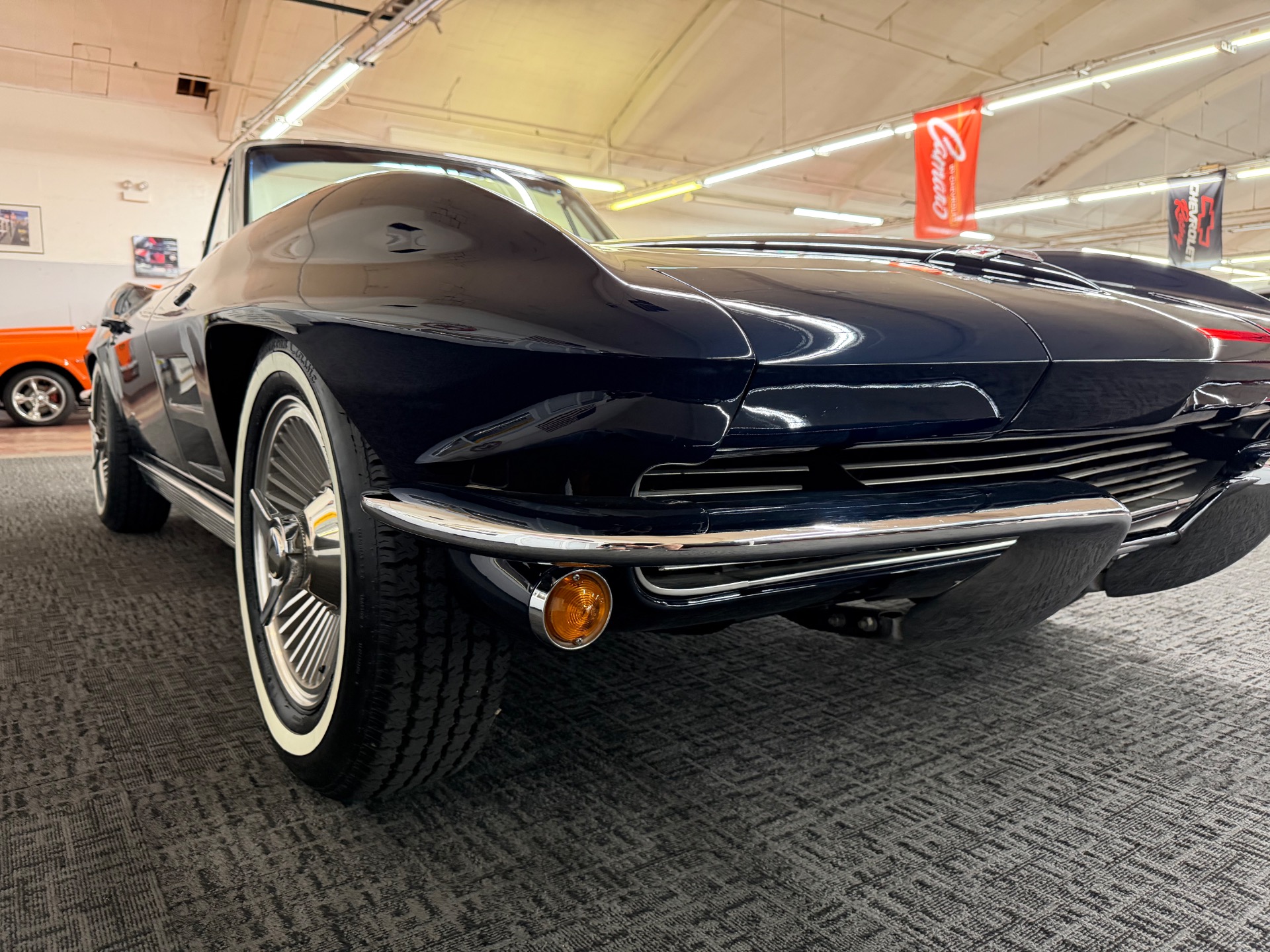 1963 Chevrolet Corvette 40