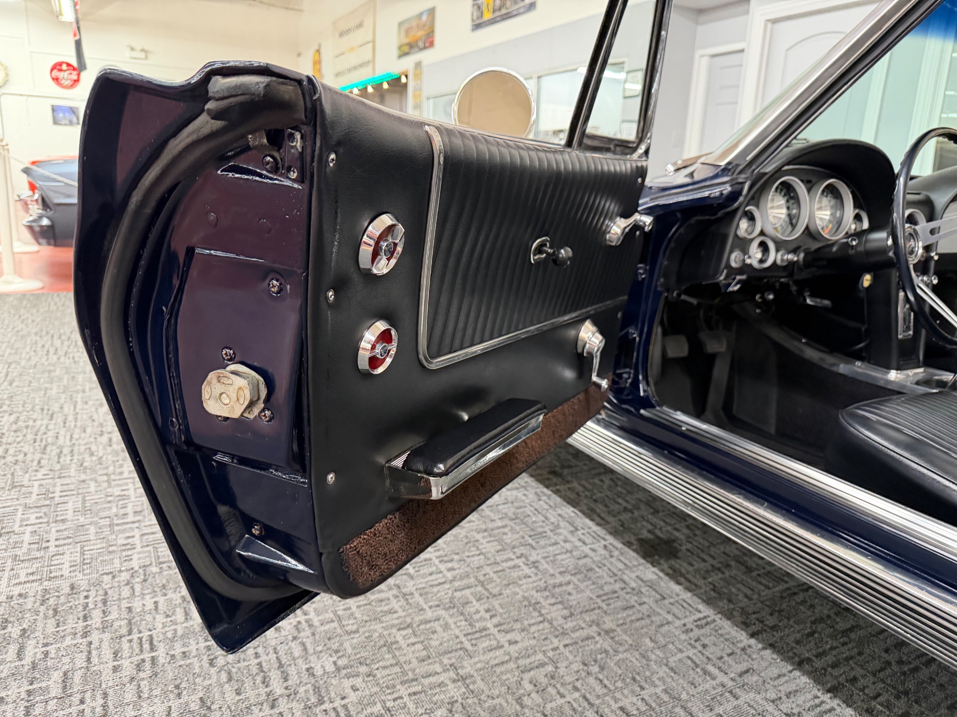 1963 Chevrolet Corvette 106