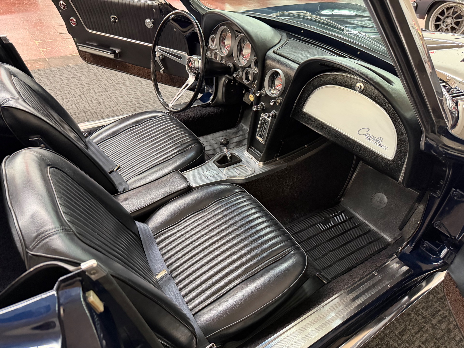 1963 Chevrolet Corvette 108