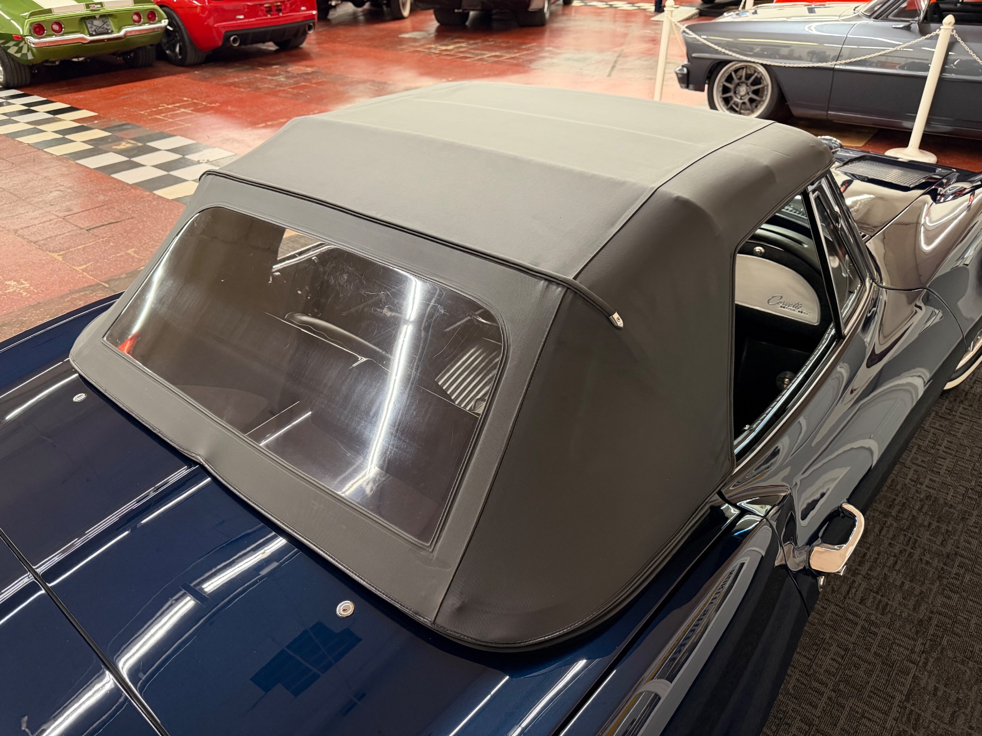 1963 Chevrolet Corvette 25
