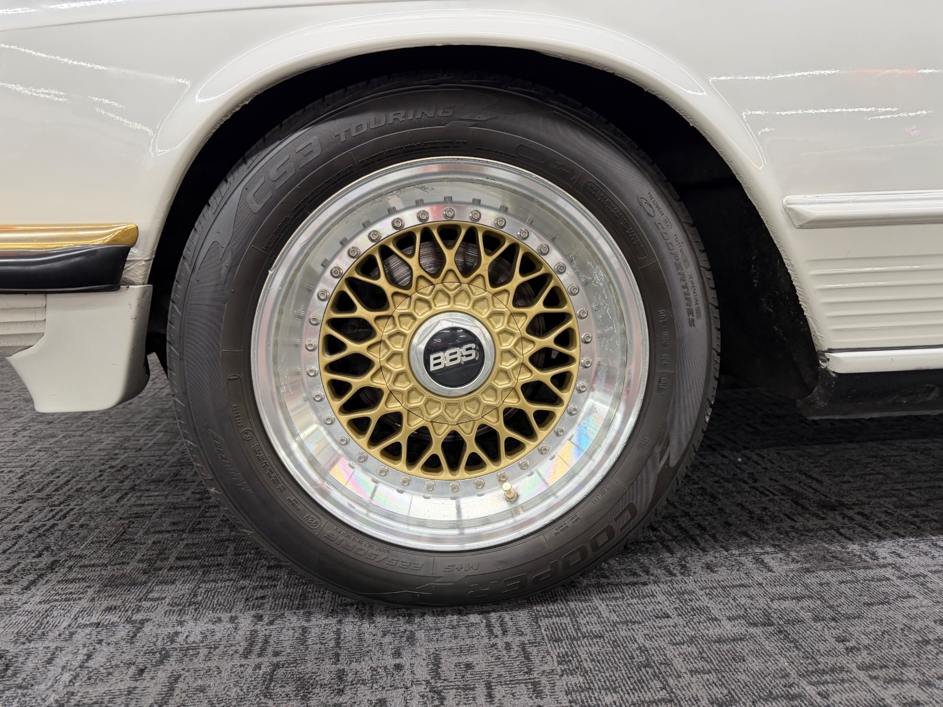 Used 1985 MERCEDES 500SL CUSTOM FACTORY ORDERED TRIPLE WHITE-2 OWNER-ORIGINAL MILES-SEE VIDEO | Mundelein, IL