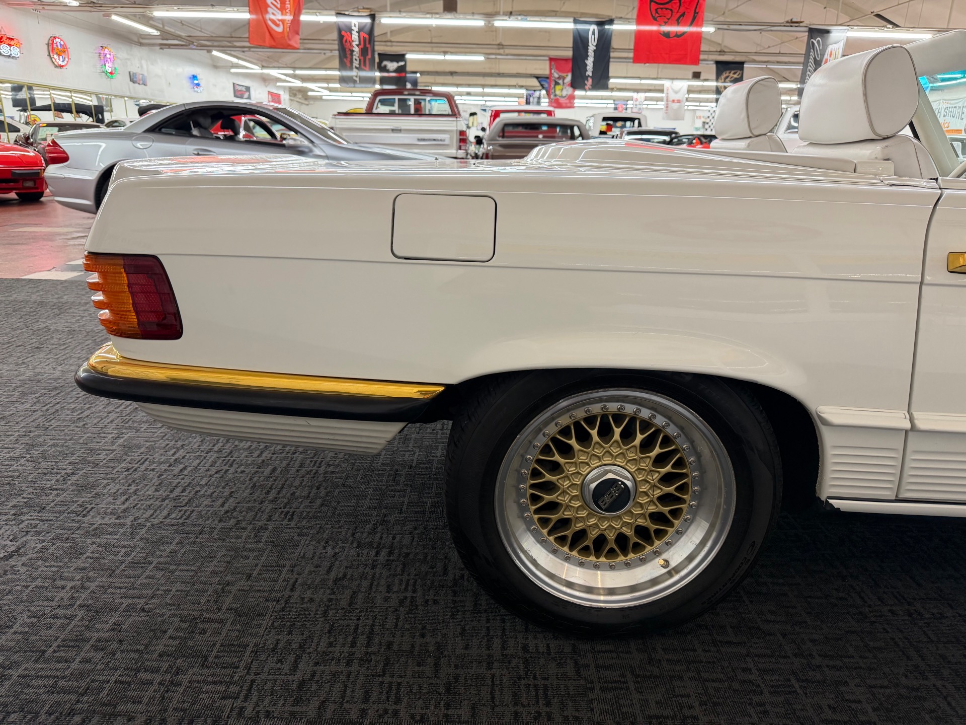 Used 1985 MERCEDES 500SL CUSTOM FACTORY ORDERED TRIPLE WHITE-2 OWNER-ORIGINAL MILES-SEE VIDEO | Mundelein, IL