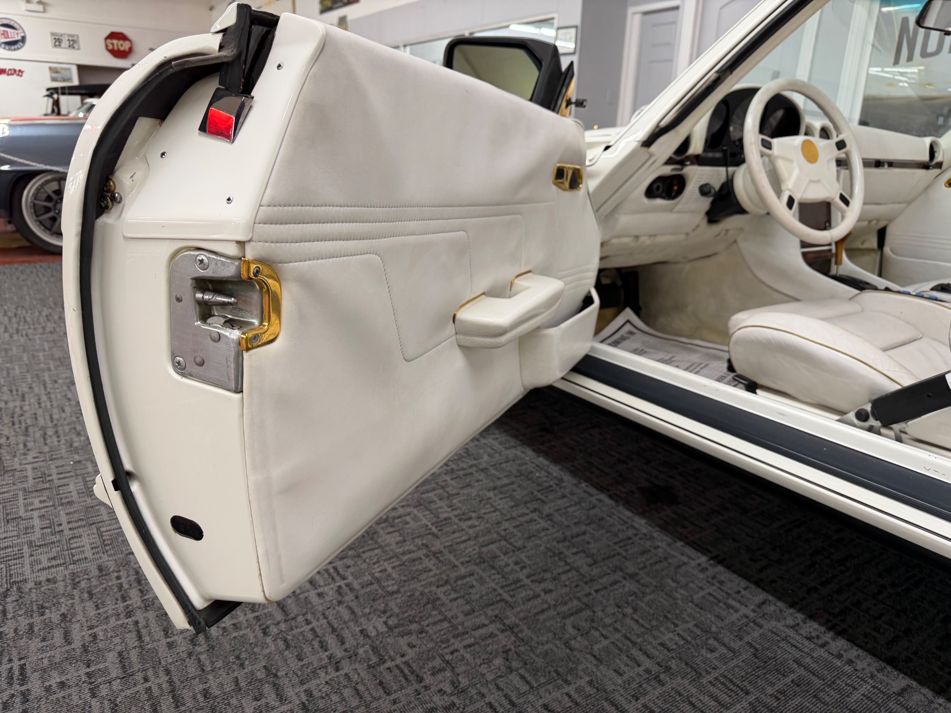 Used 1985 MERCEDES 500SL CUSTOM FACTORY ORDERED TRIPLE WHITE-2 OWNER-ORIGINAL MILES-SEE VIDEO | Mundelein, IL