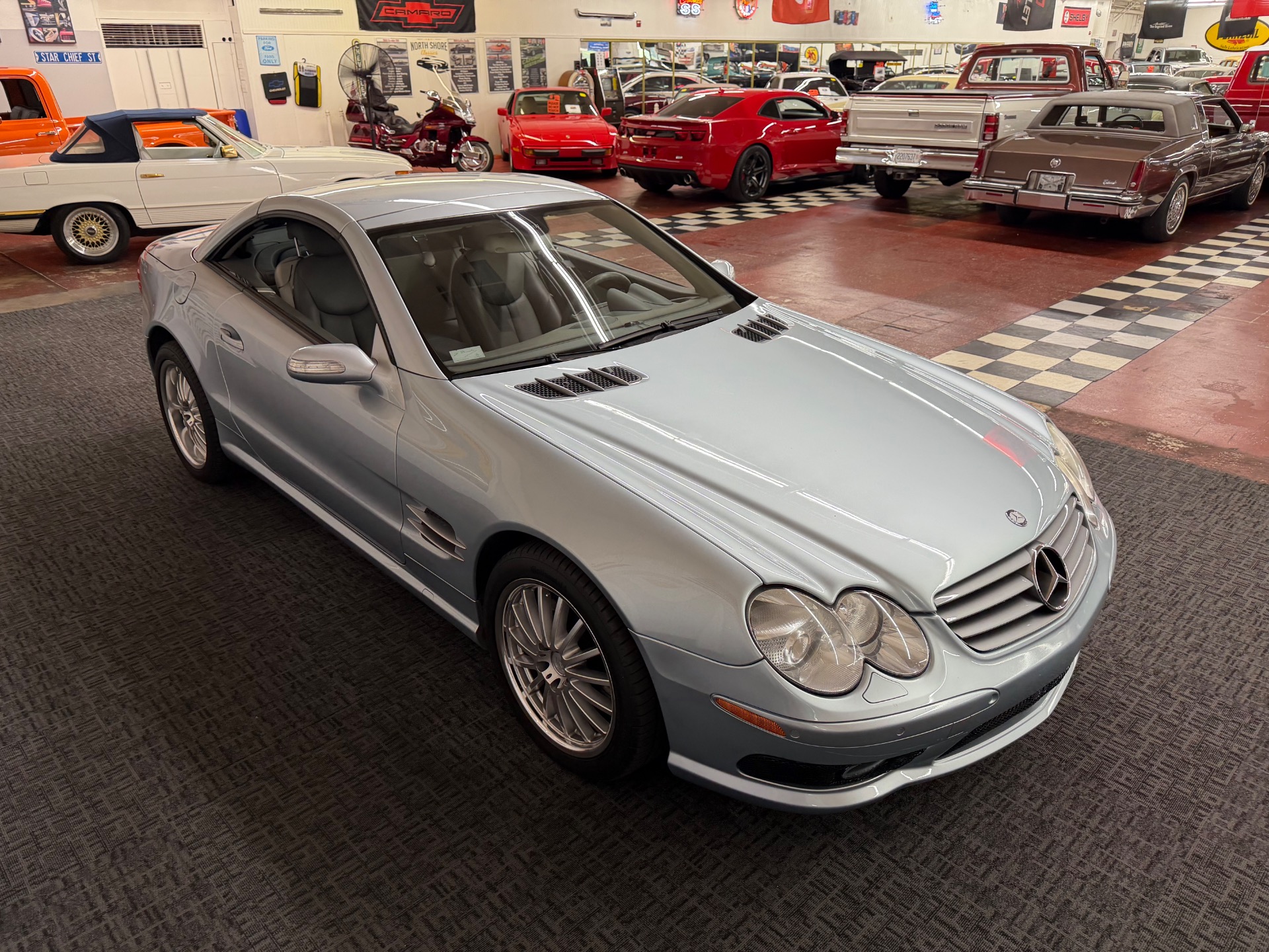 Used 2005 Mercedes-Benz SL-Class SL 500-HARTOP CONVT-TOP DOWN SUMMER FUN-SEE VIDEO | Mundelein, IL