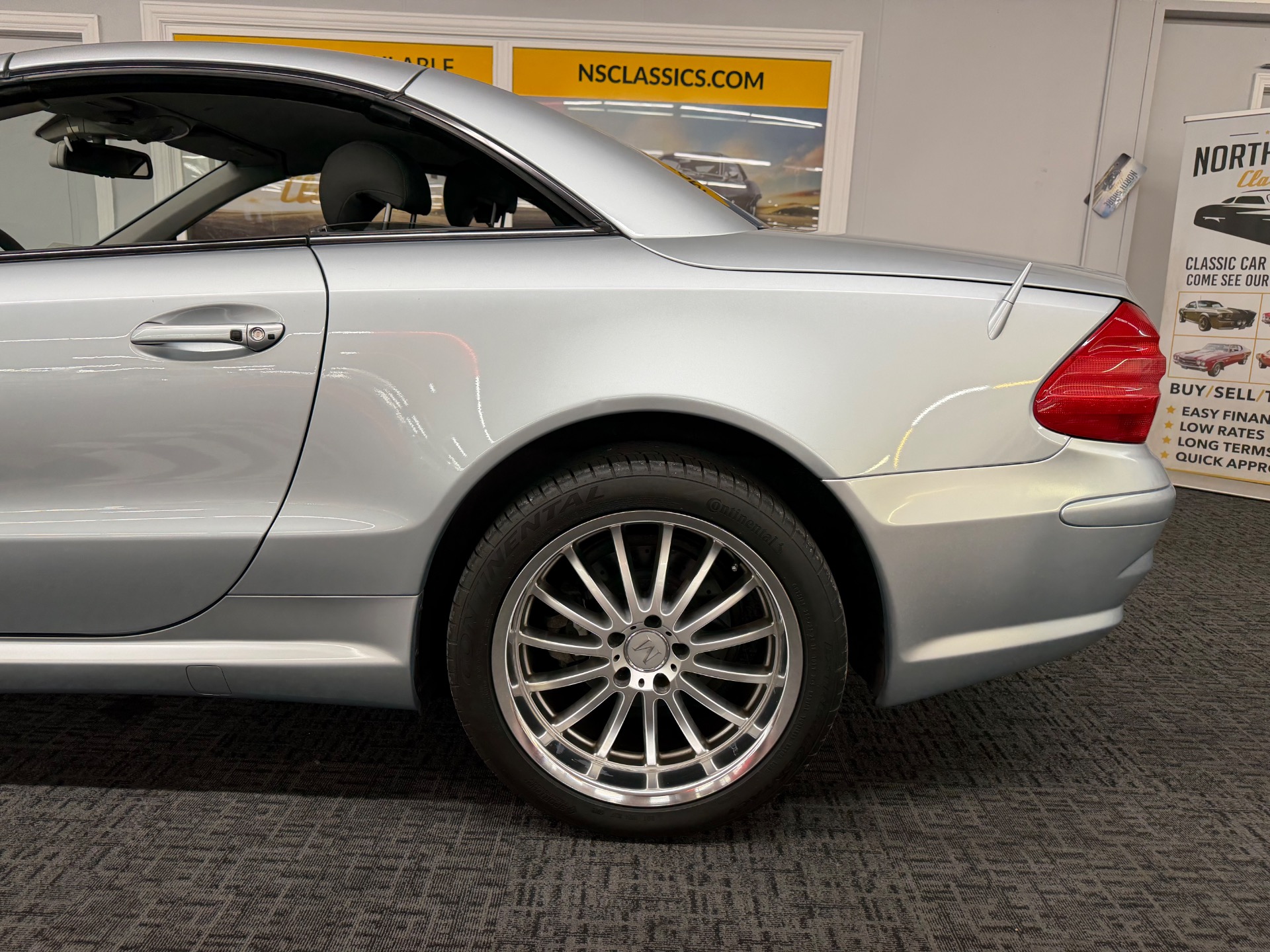 Used 2005 Mercedes-Benz SL-Class SL 500-HARTOP CONVT-TOP DOWN SUMMER FUN-SEE VIDEO | Mundelein, IL