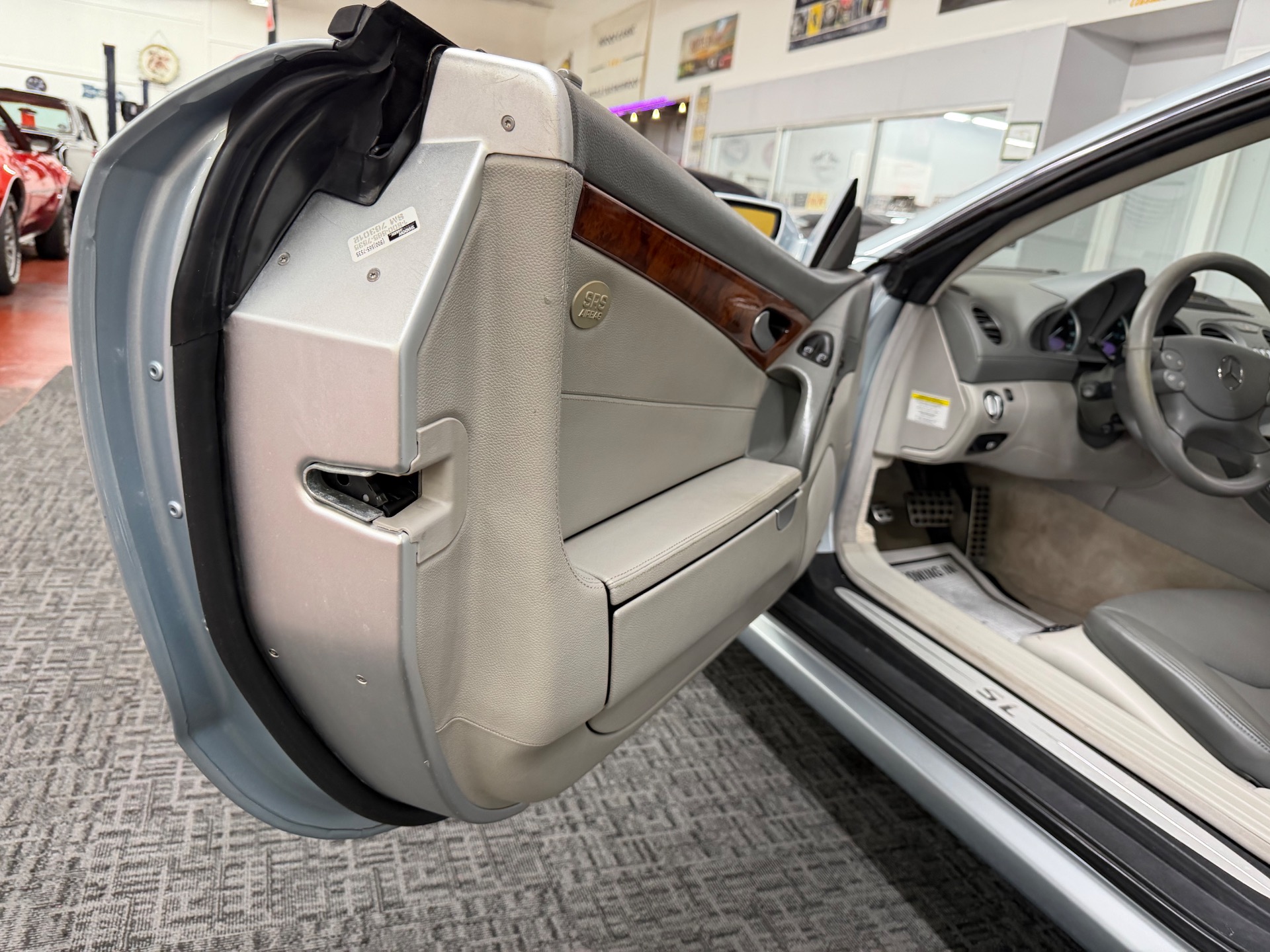 Used 2005 Mercedes-Benz SL-Class SL 500-HARTOP CONVT-TOP DOWN SUMMER FUN-SEE VIDEO | Mundelein, IL