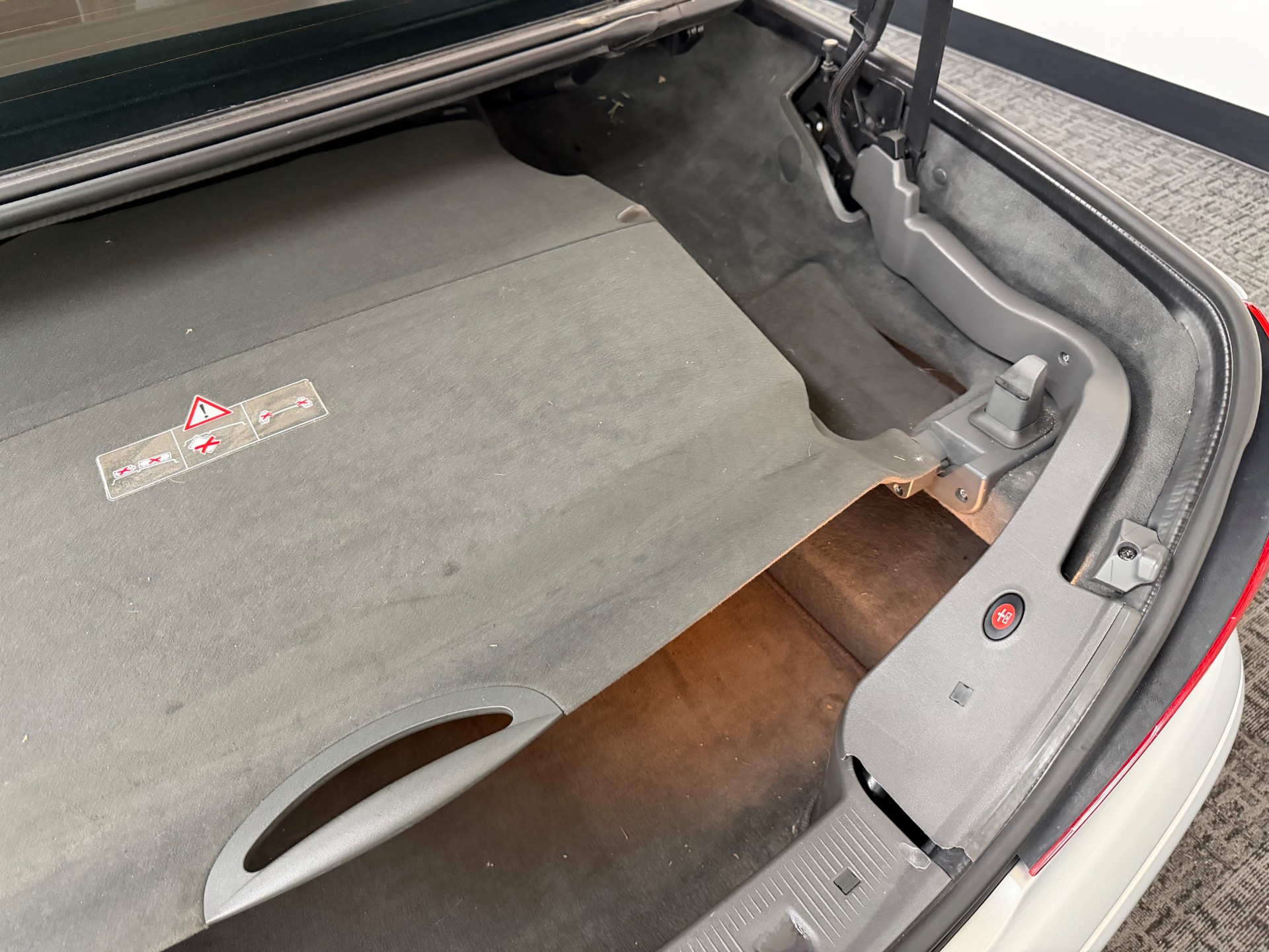Used 2005 Mercedes-Benz SL-Class SL 500-HARTOP CONVT-TOP DOWN SUMMER FUN-SEE VIDEO | Mundelein, IL