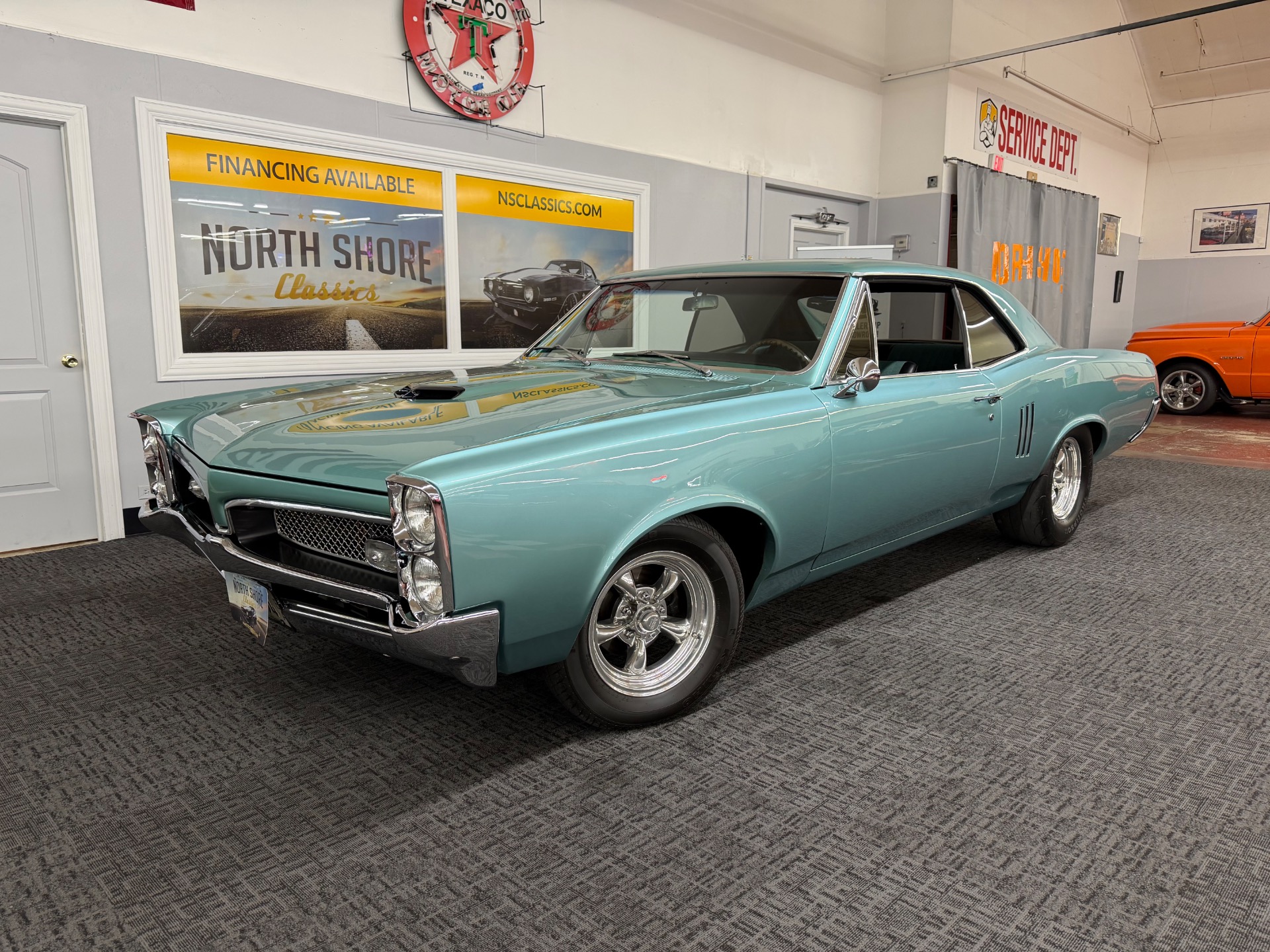 1967 Pontiac LeMans 4