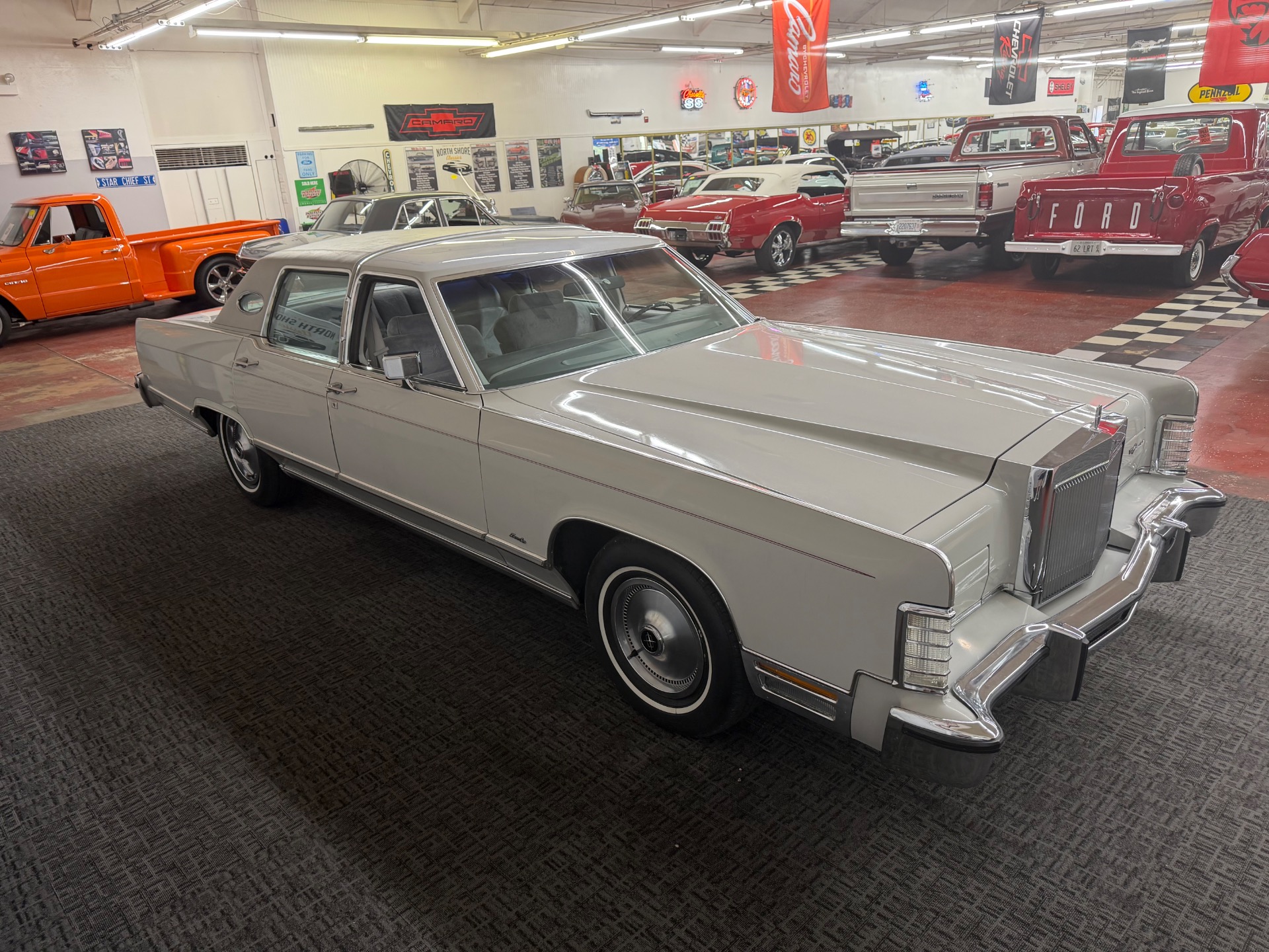 1979 Lincoln Town Car 21