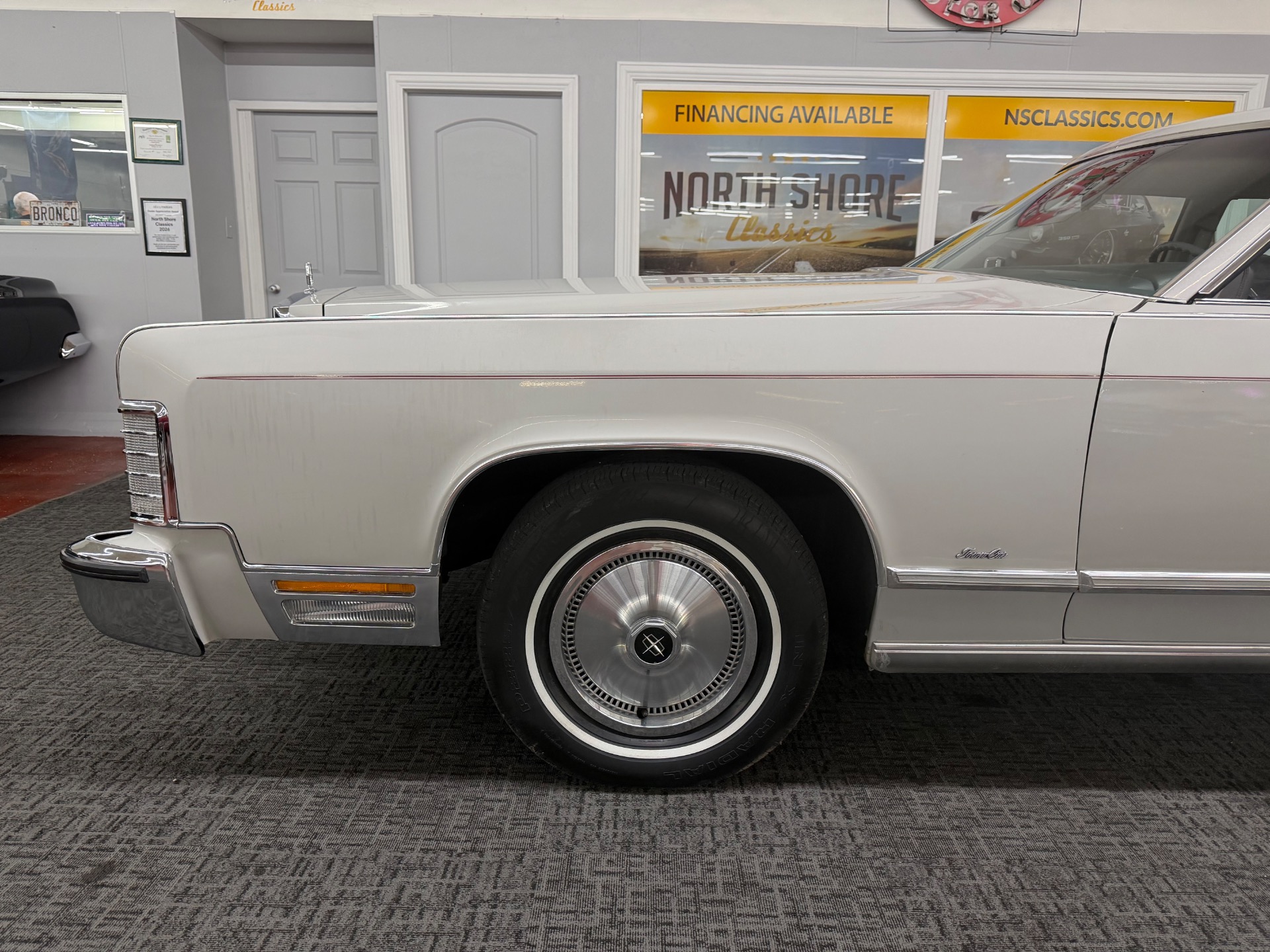 1979 Lincoln Town Car 35