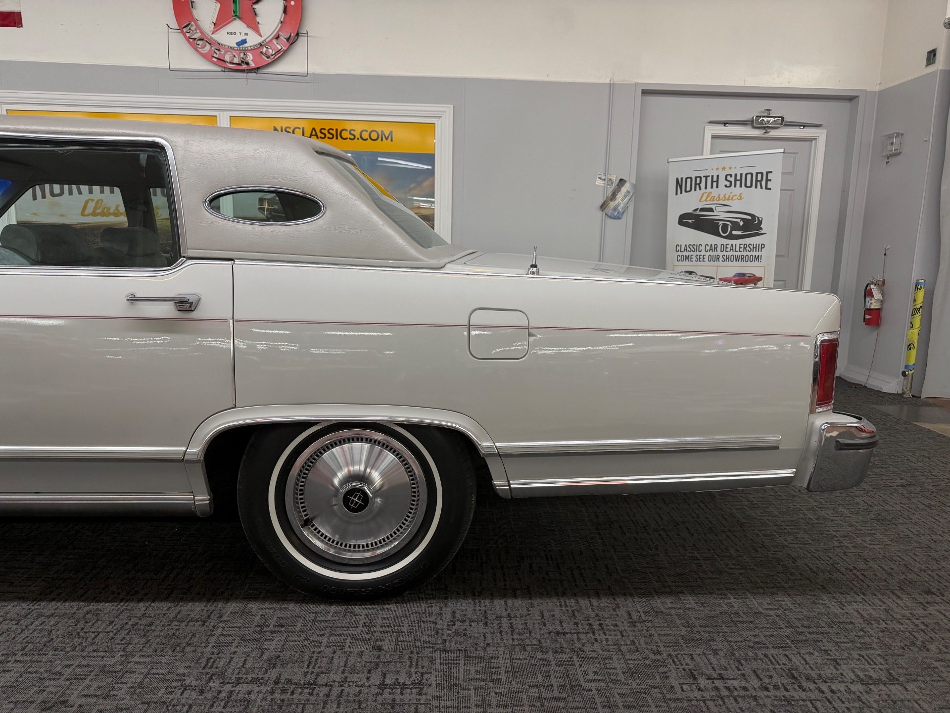 1979 Lincoln Town Car 39