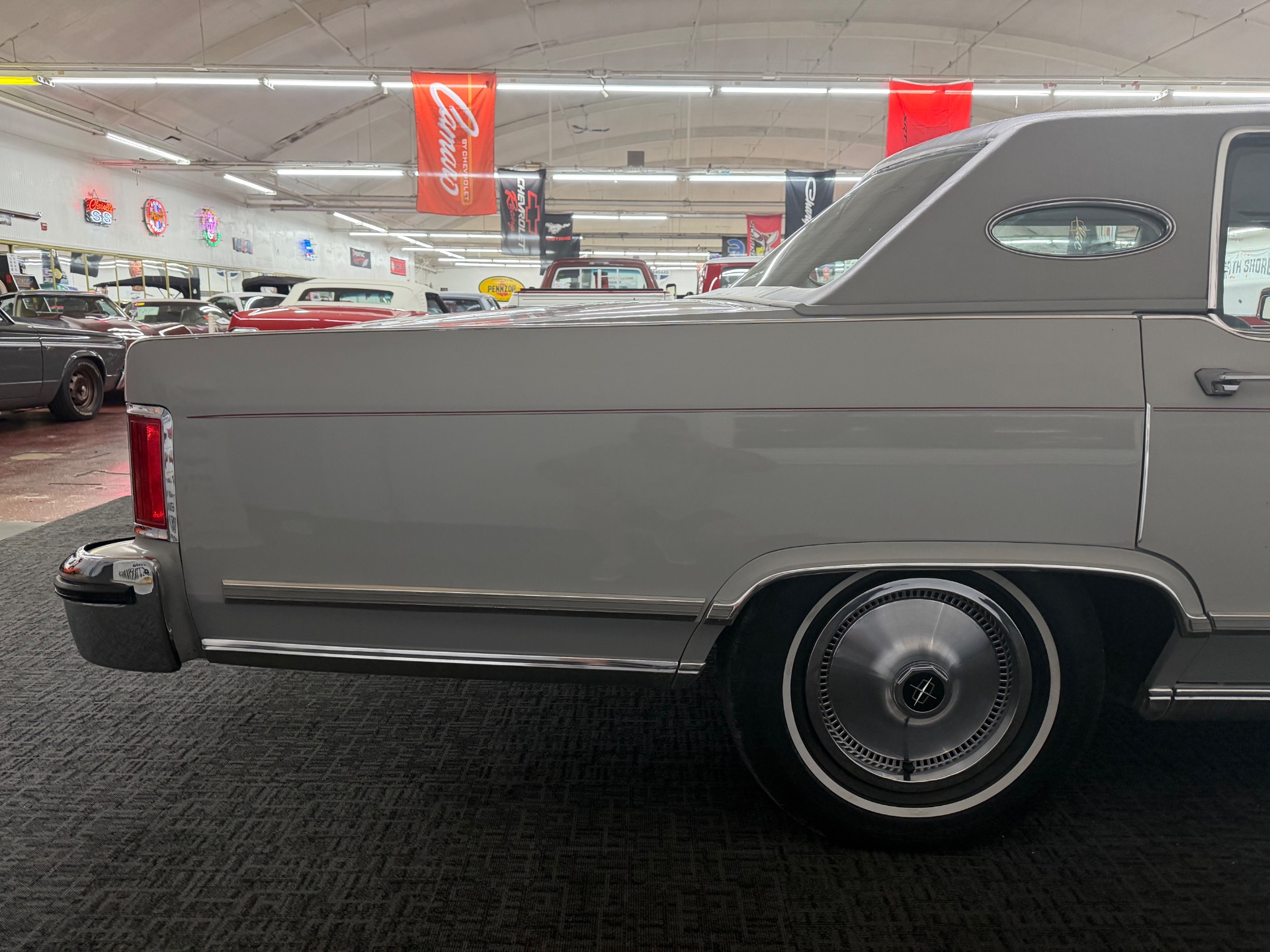 1979 Lincoln Town Car 43