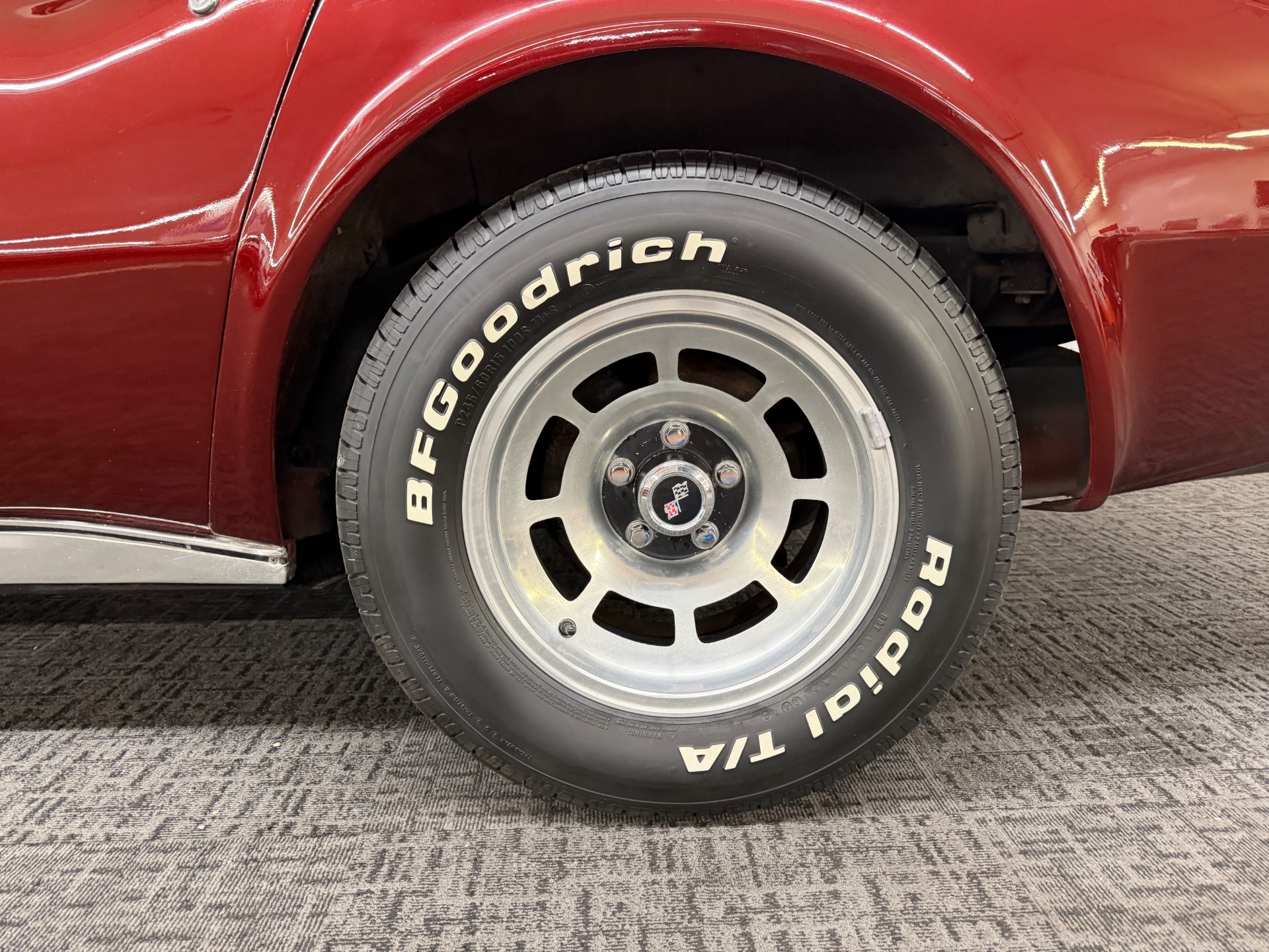 Used 1976 CHEVROLET Corvette NEWER PAINT -T/TOPS | Mundelein, IL