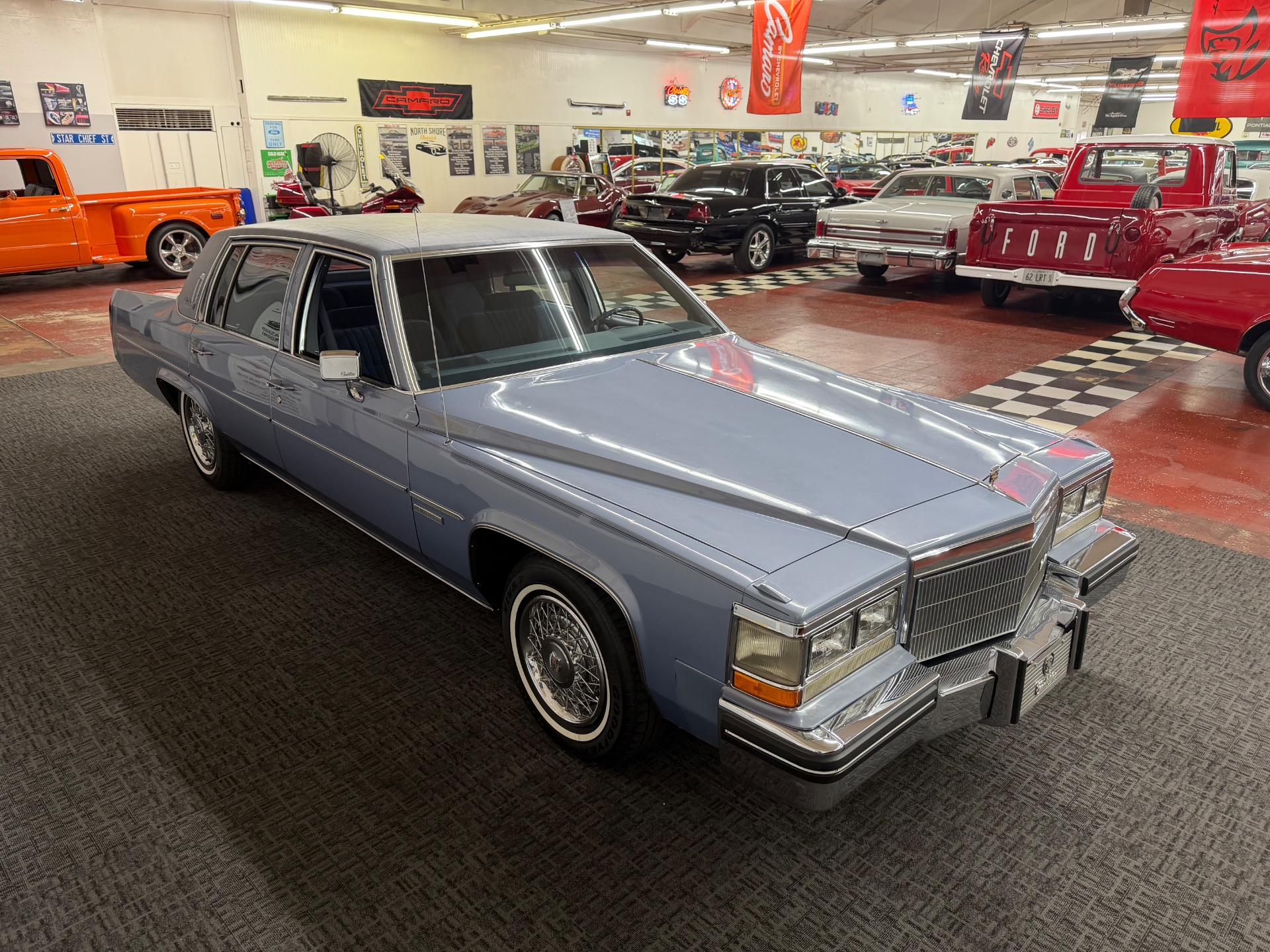 1983 Cadillac DeVille 21