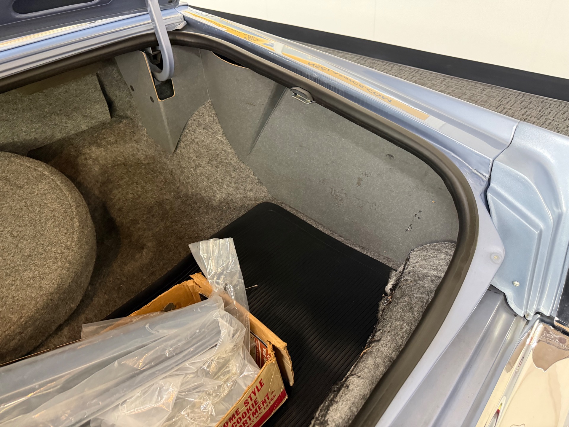 1983 Cadillac DeVille 83