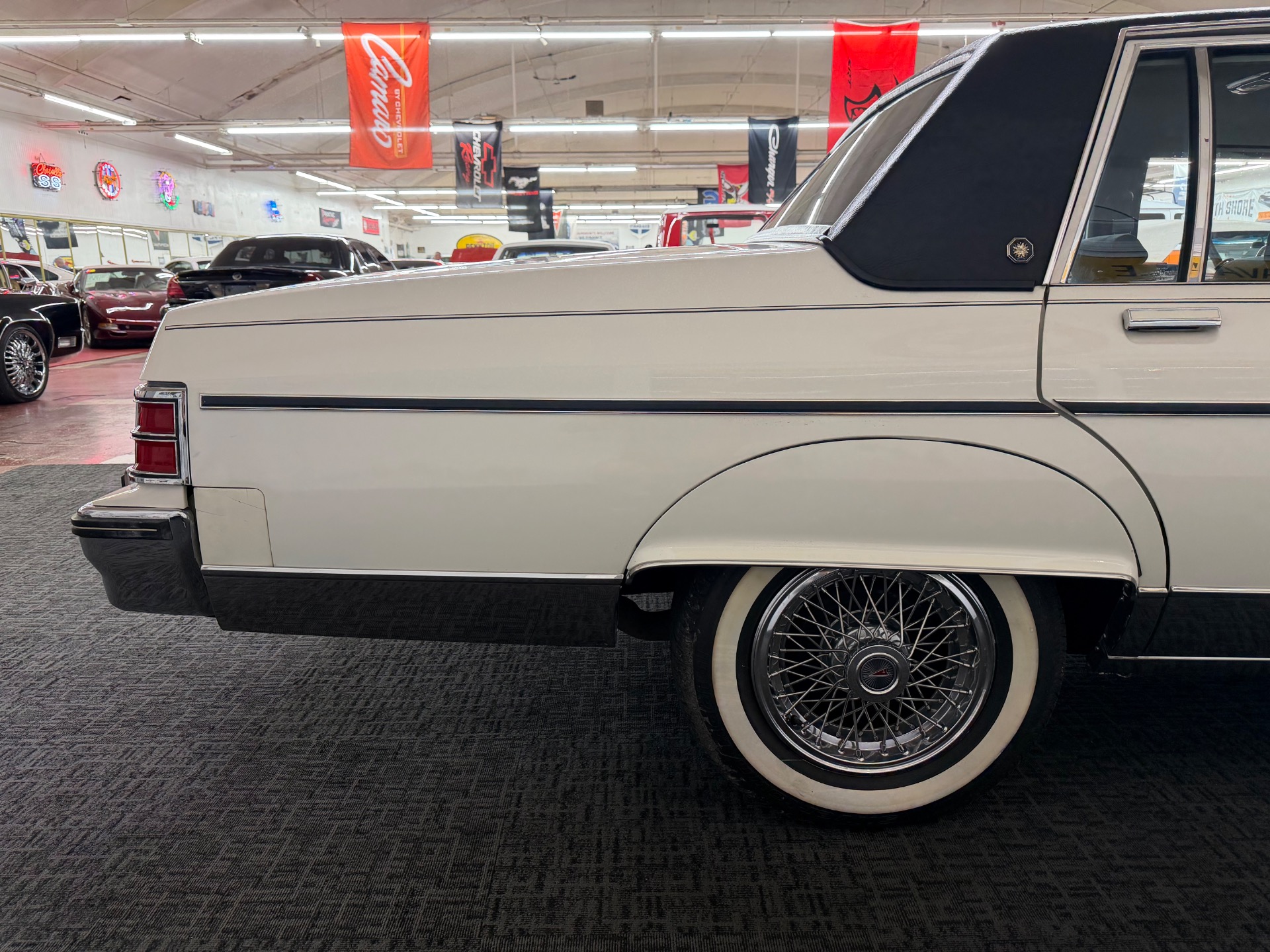1985 Pontiac Parisienne 45