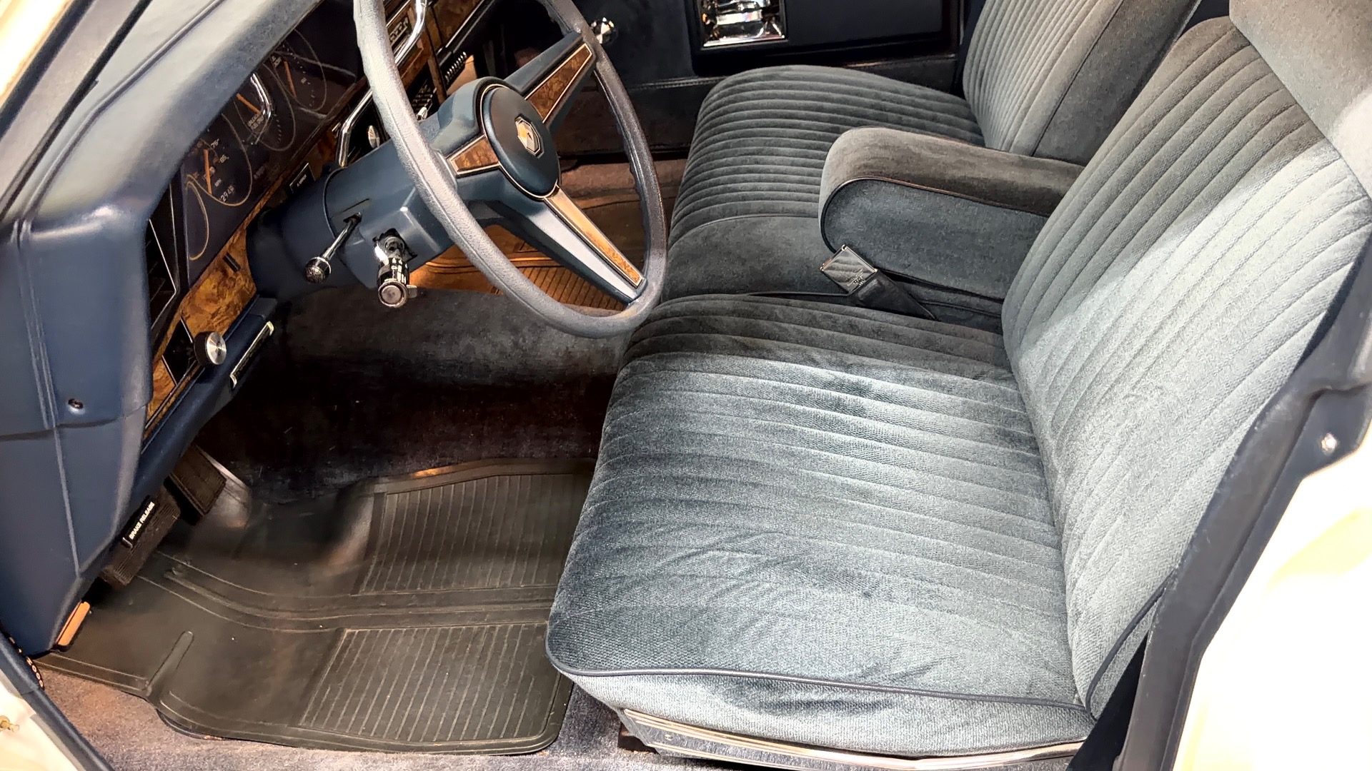 1985 Pontiac Parisienne 53