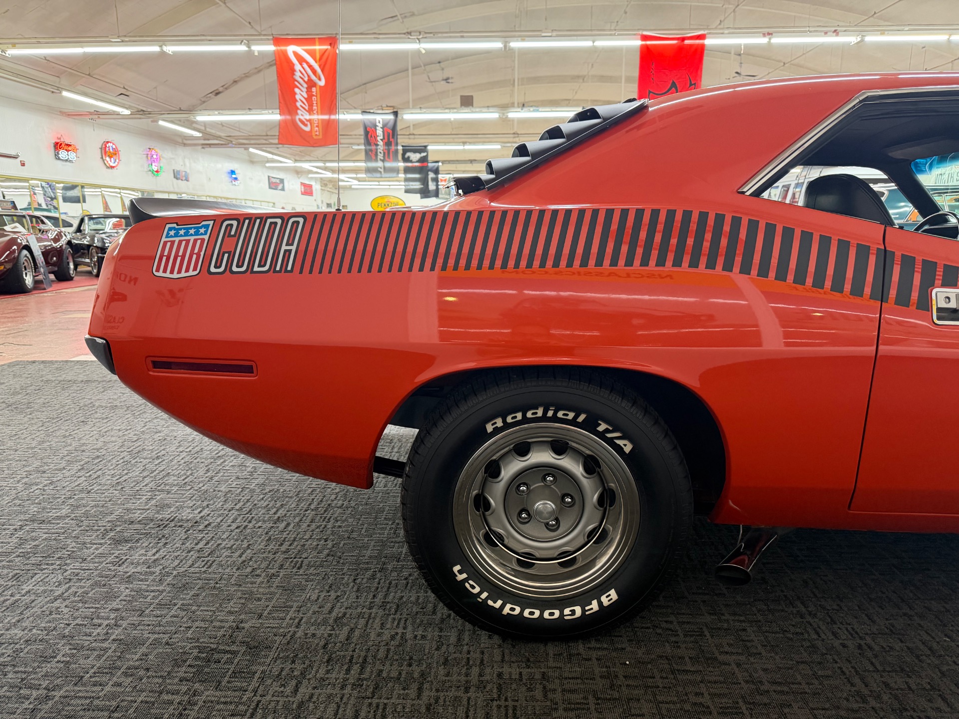 1970 PLYMOUTH CUDA 27