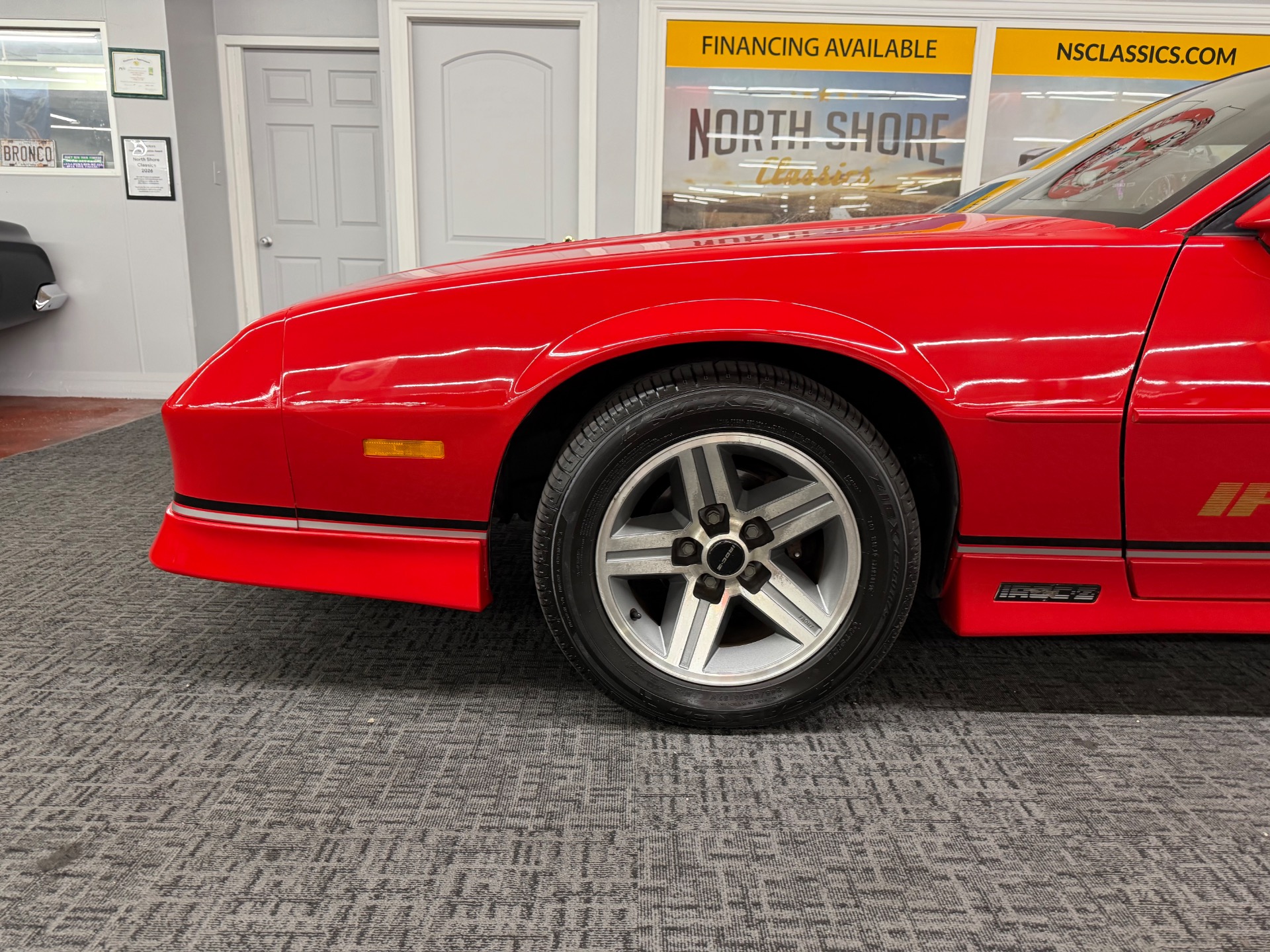 1988 CHEVROLET IROC Z28 17