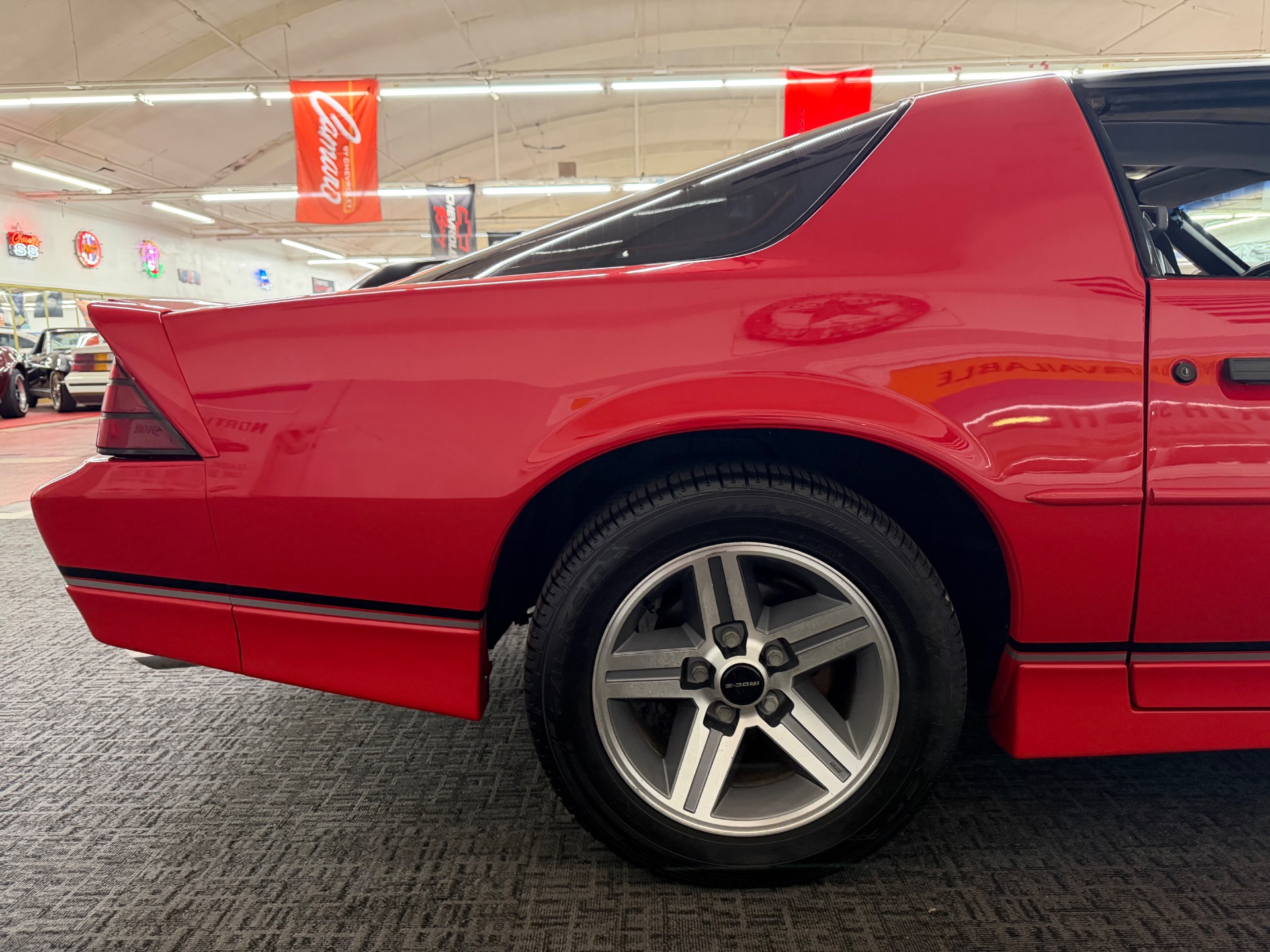 1988 CHEVROLET IROC Z28 25