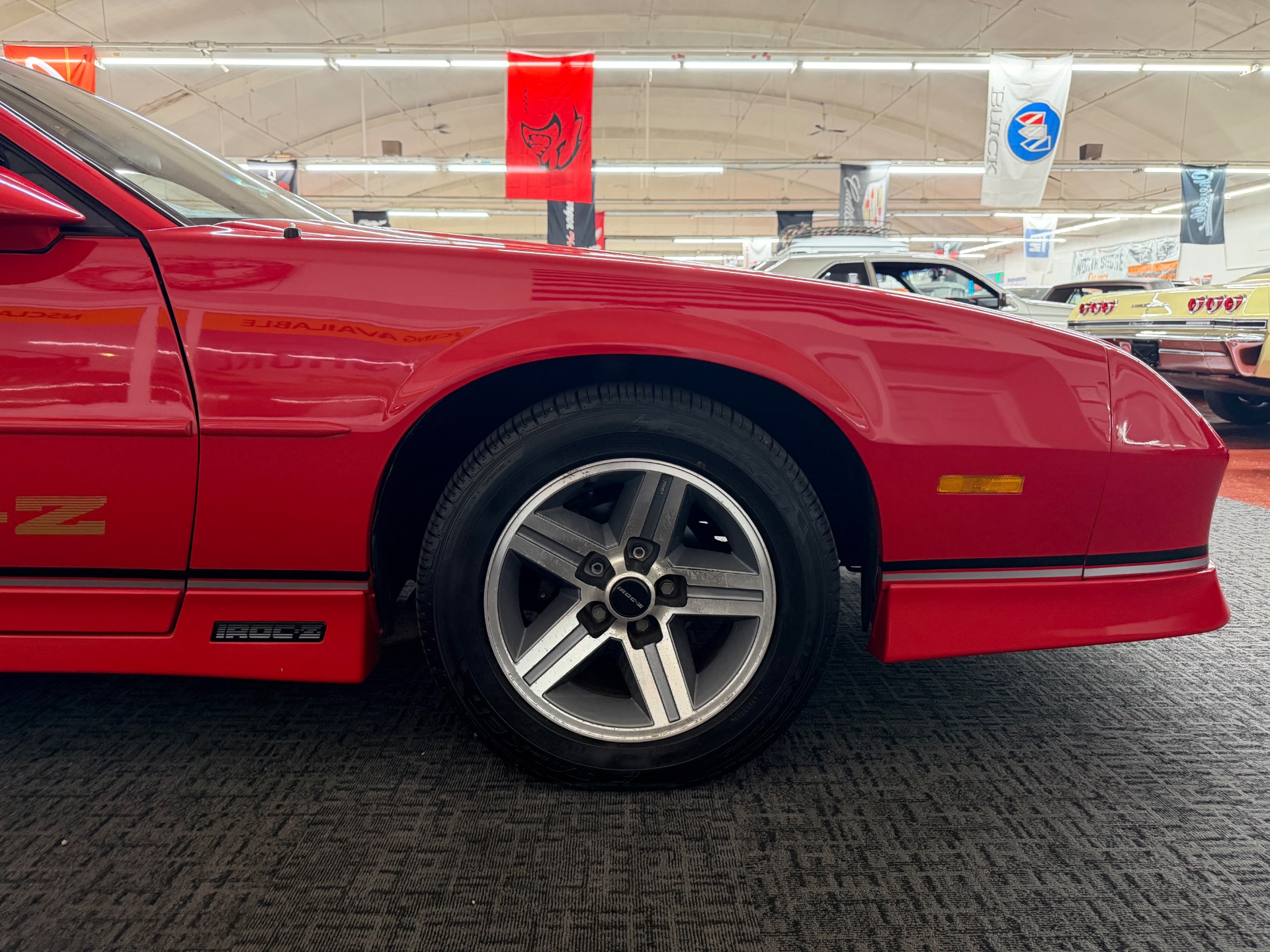 1988 CHEVROLET IROC Z28 27