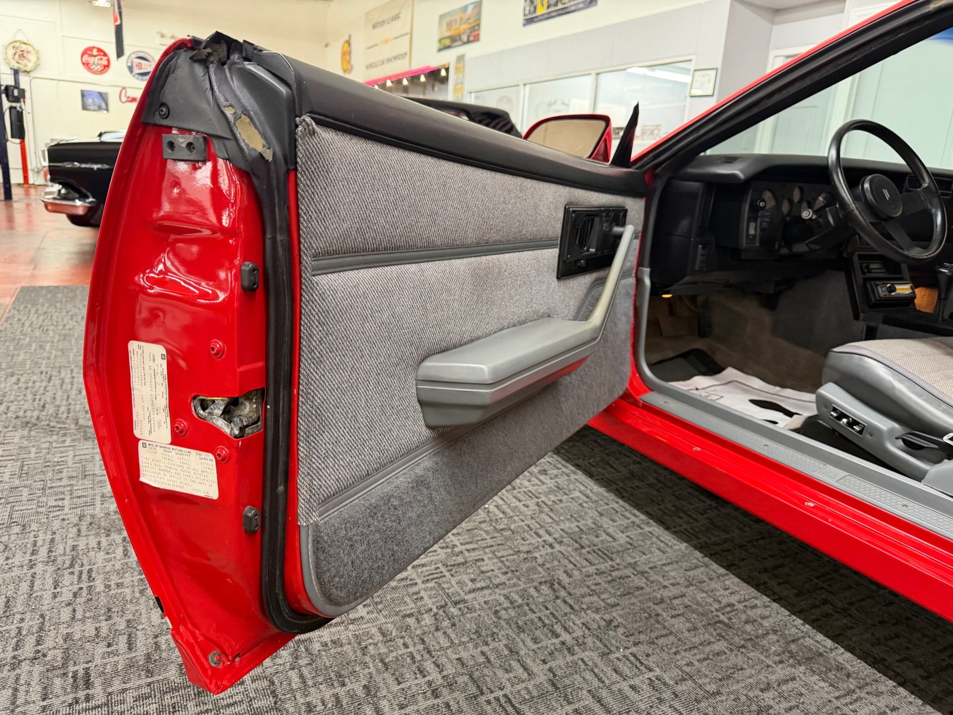1988 CHEVROLET IROC Z28 38