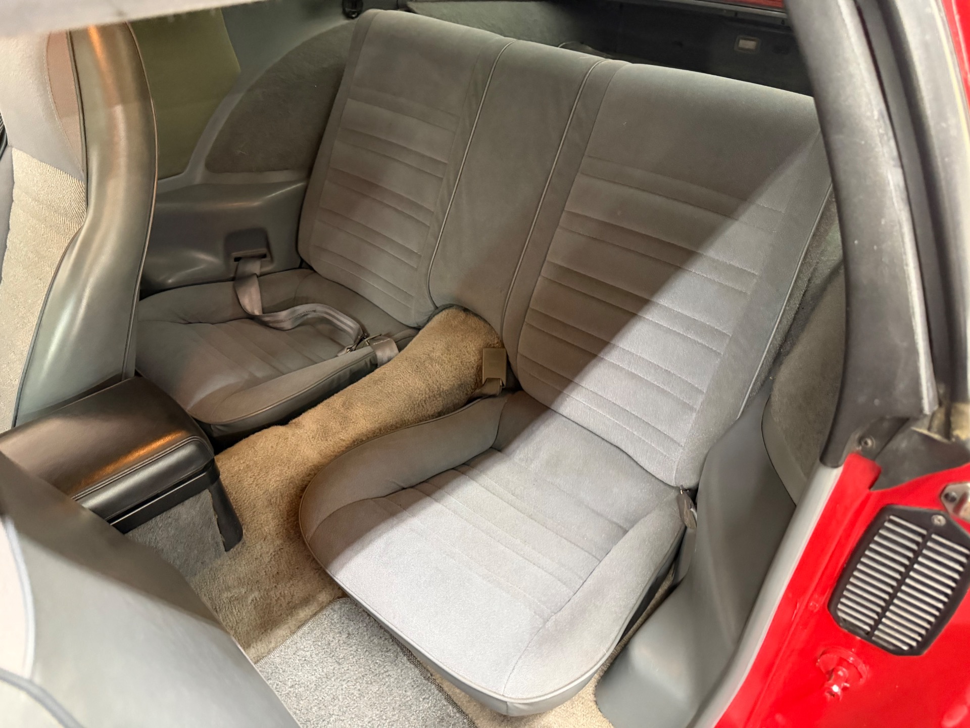 1988 CHEVROLET IROC Z28 40