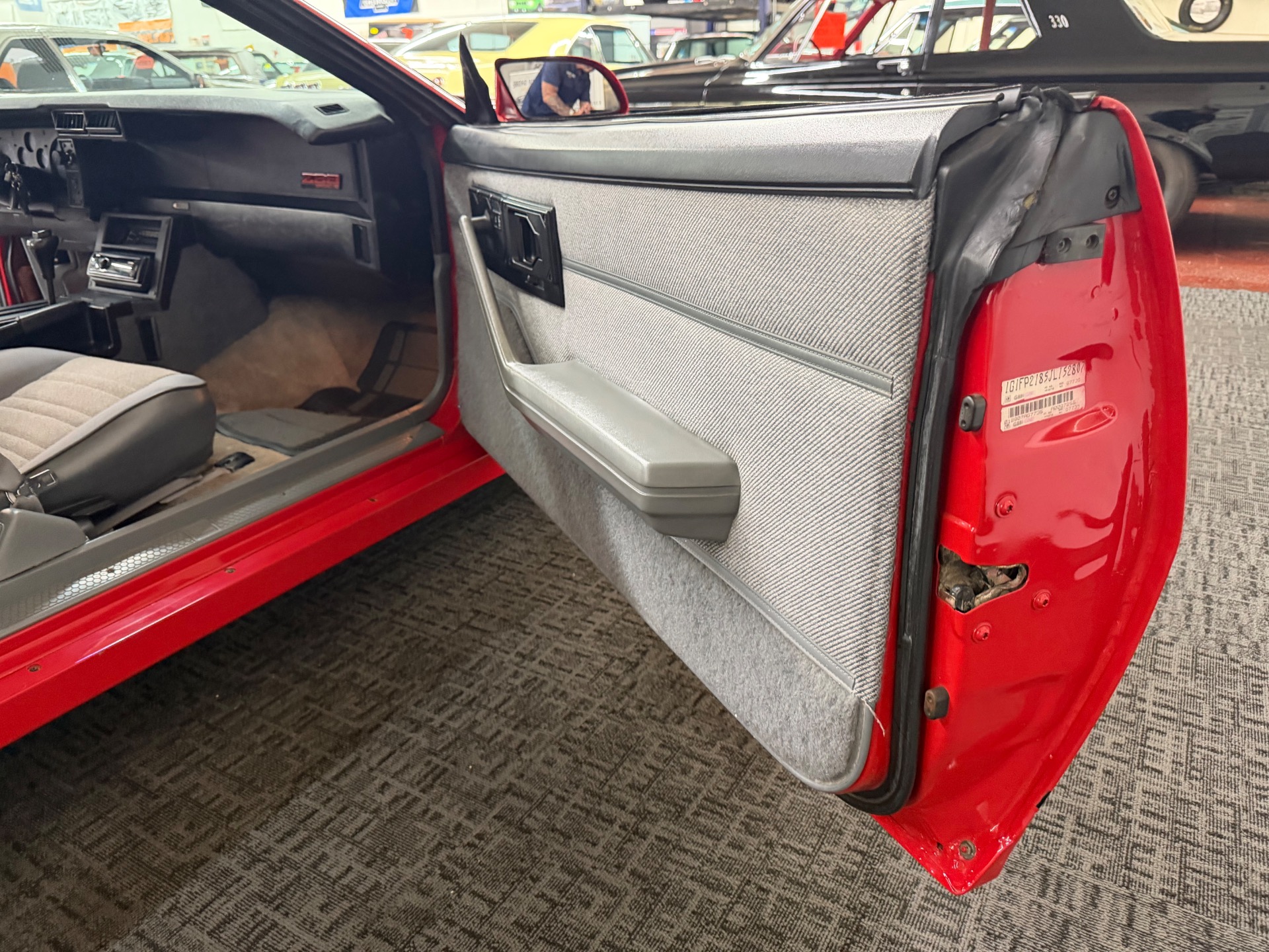 1988 CHEVROLET IROC Z28 47