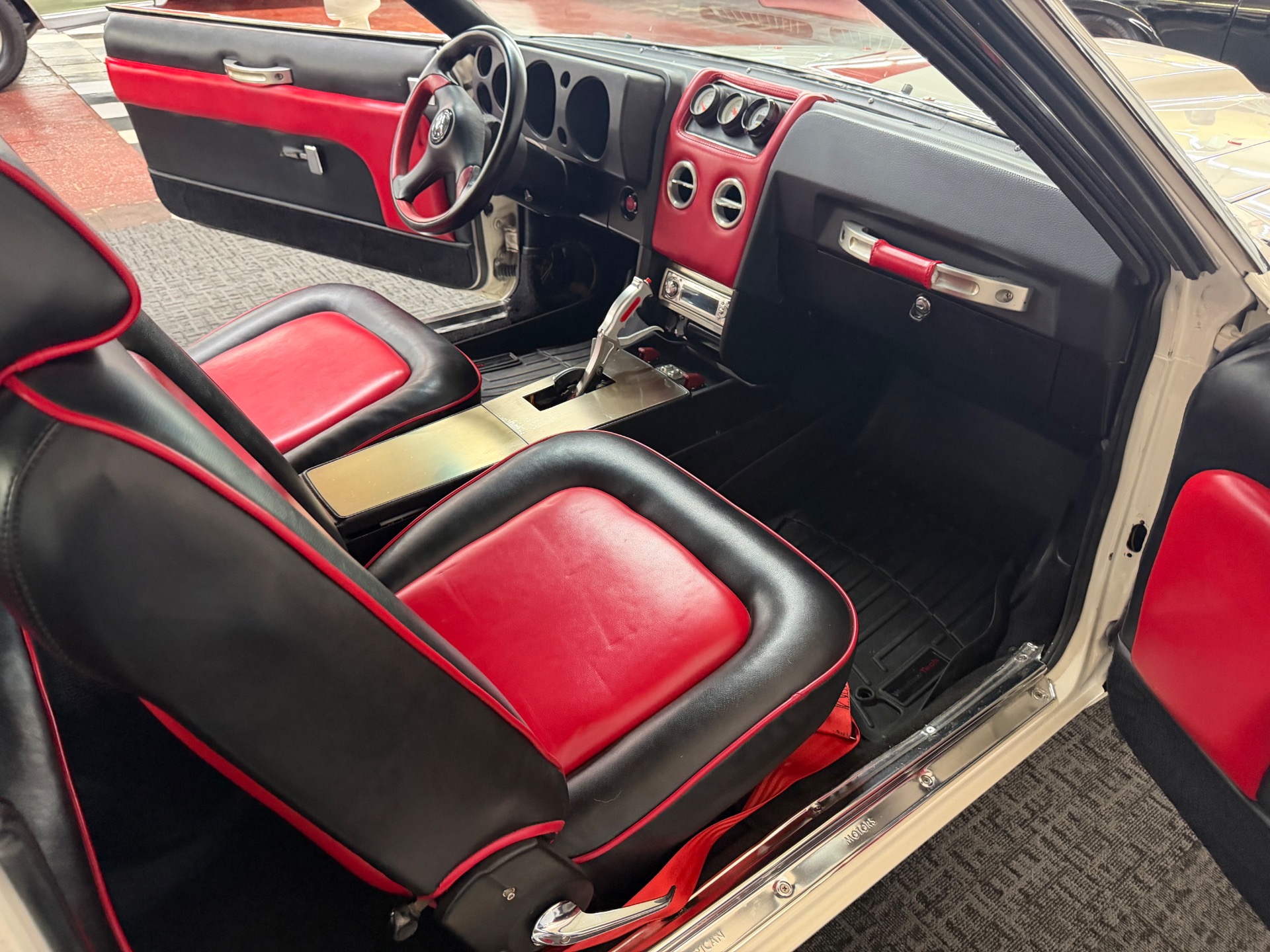 1969 AMC JAVELIN 44